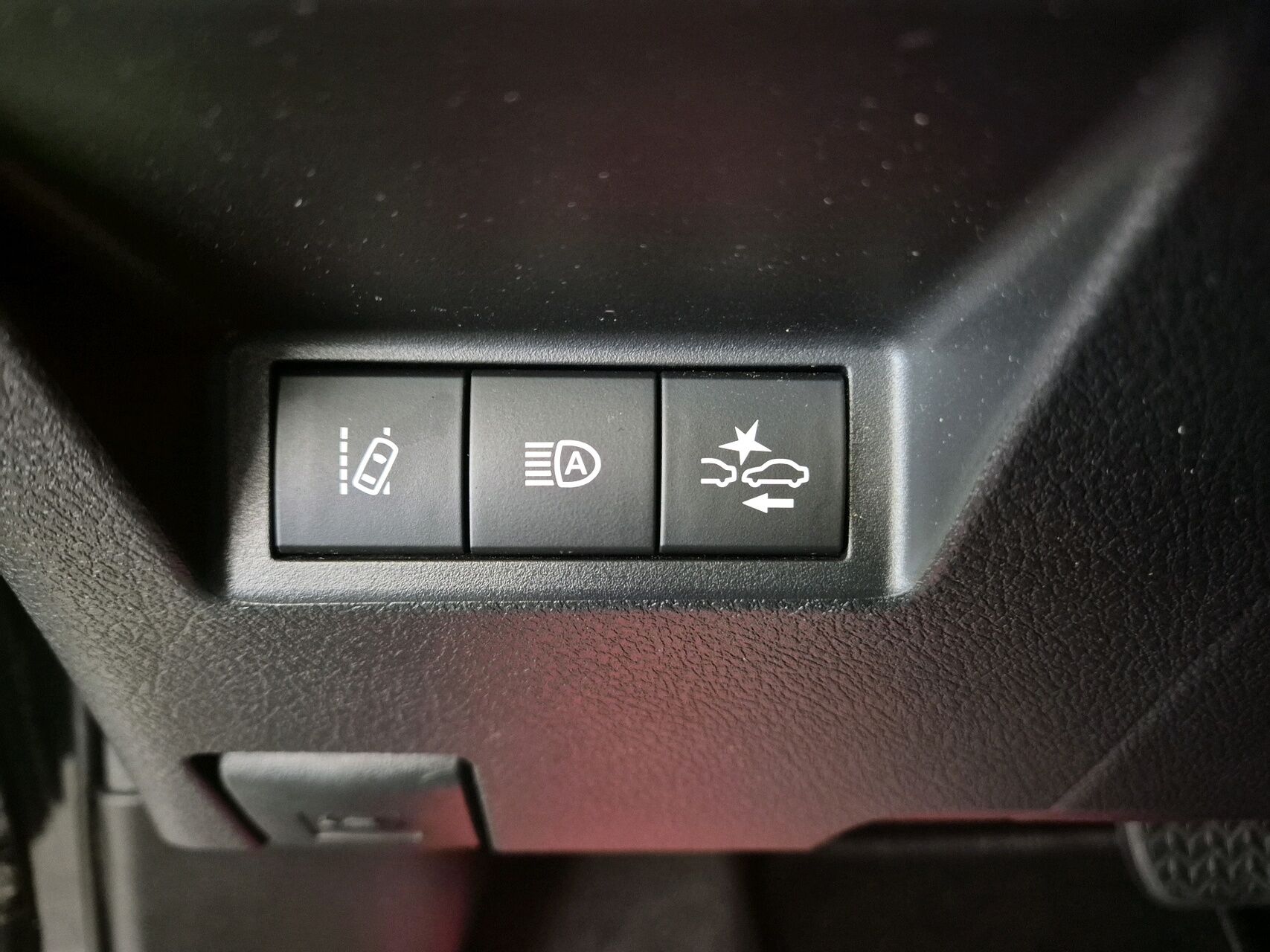 Billede af Toyota Yaris 1,5 Hybrid H2 Limited E-CVT 100HK 5d Trinl. Gear