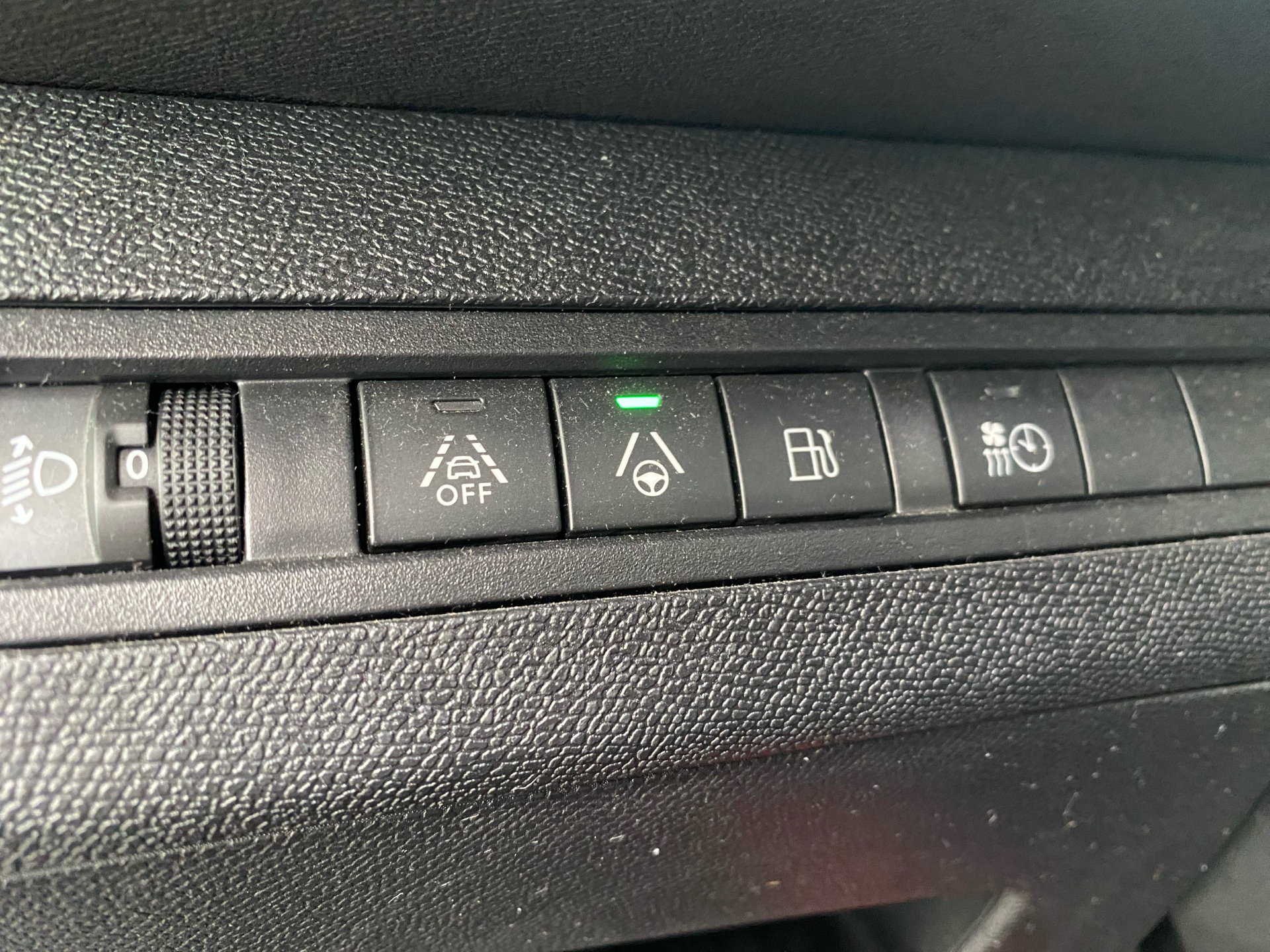 Billede af Peugeot 3008 1,6 PureTech  Plugin-hybrid First Selection EAT8 225HK 5d 8g Aut.