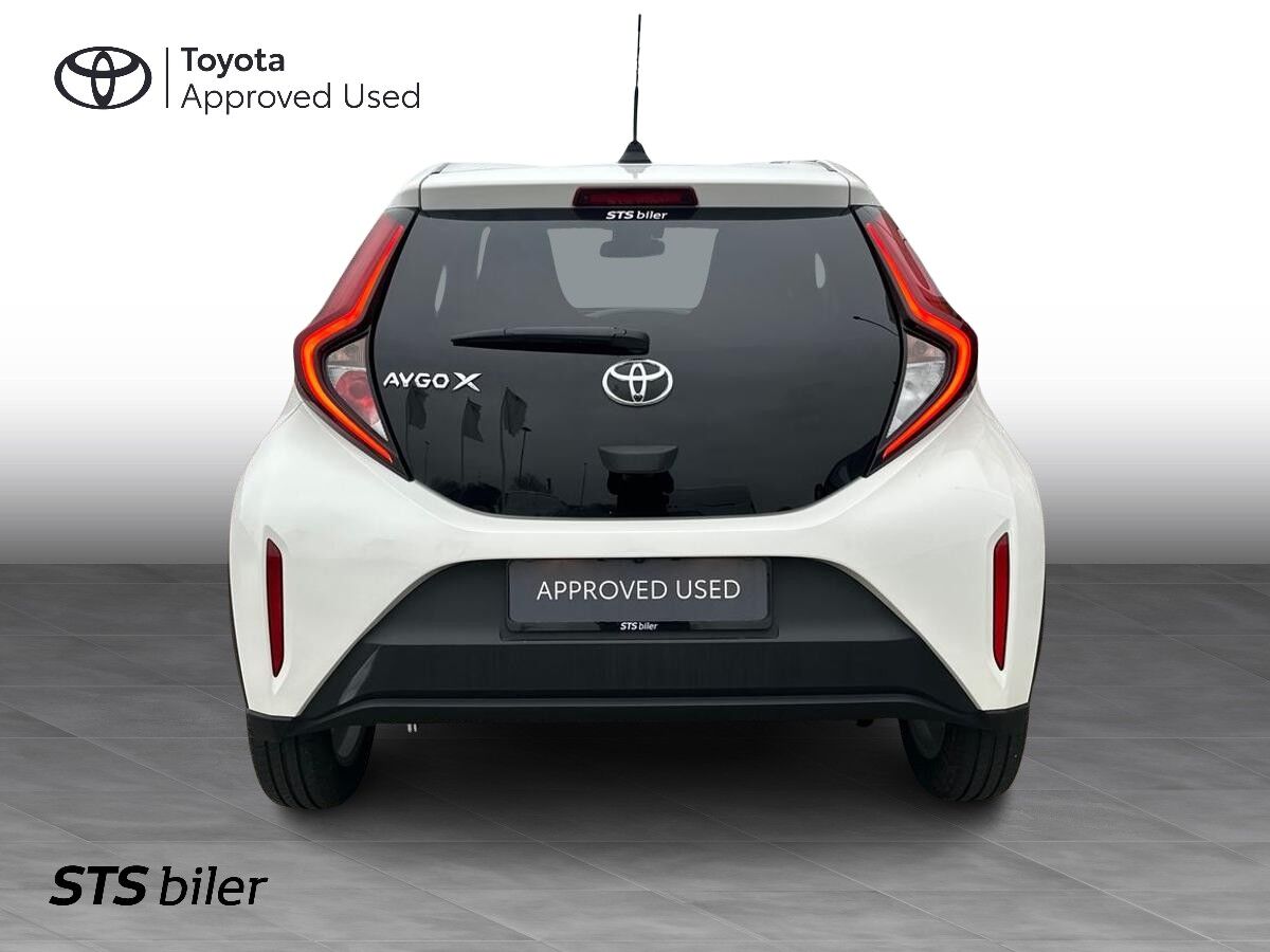 Billede af Toyota Aygo X 1,0 VVT-I Active 72HK 5d Aut.