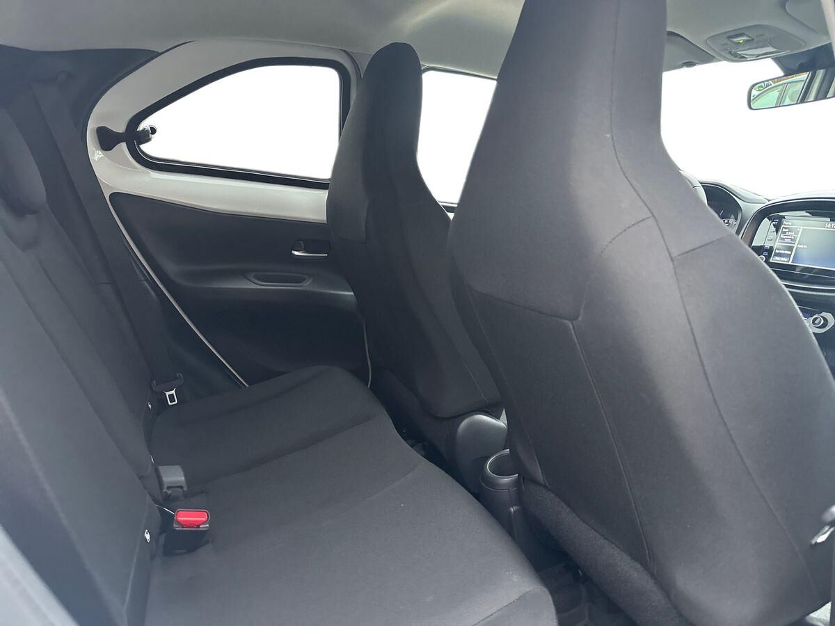 Billede af Toyota Aygo X 1,0 VVT-I Active 72HK 5d Aut.