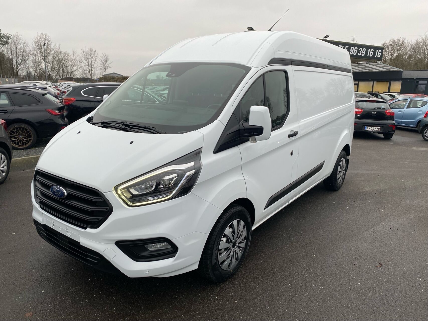 Billede af Ford Transit Custom 340 L2H1 2,0 TDCi Trend 170HK Van 6g Aut.