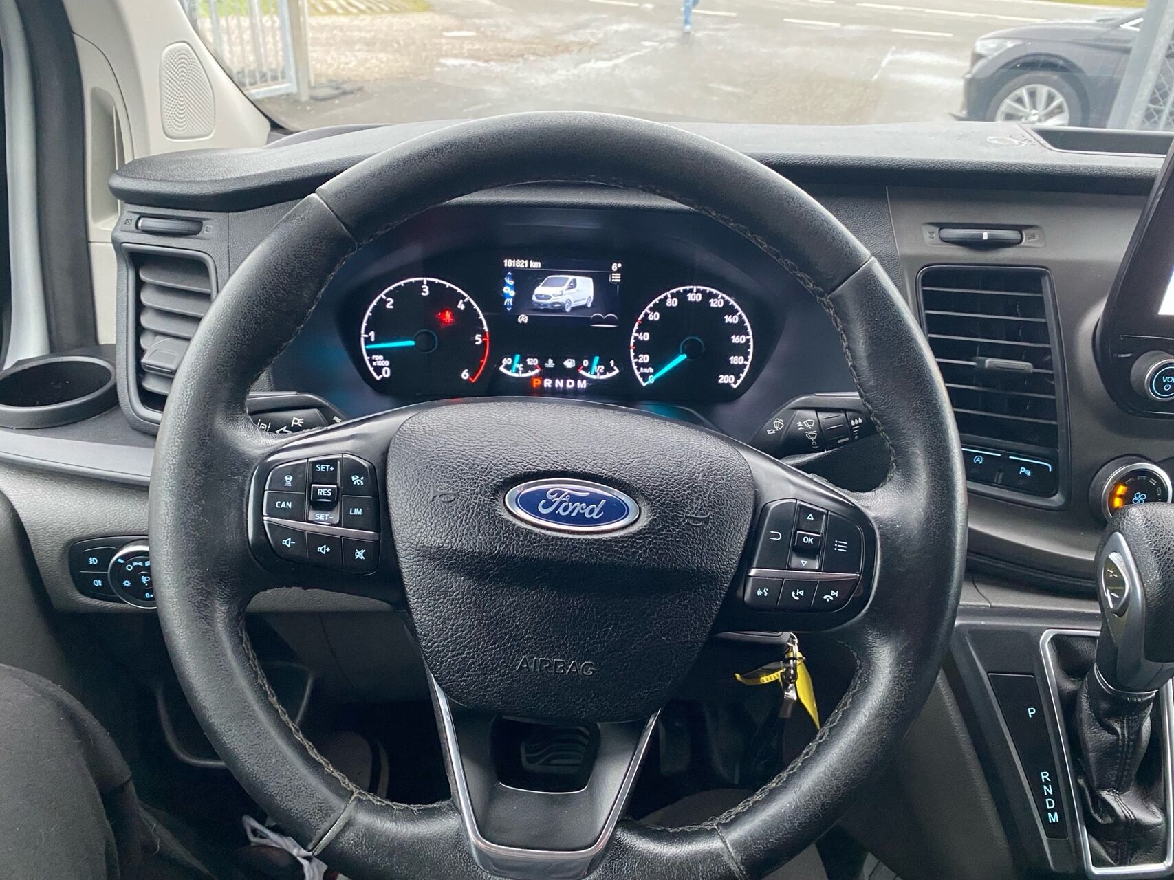 Billede af Ford Transit Custom 340 L2H1 2,0 TDCi Trend 170HK Van 6g Aut.