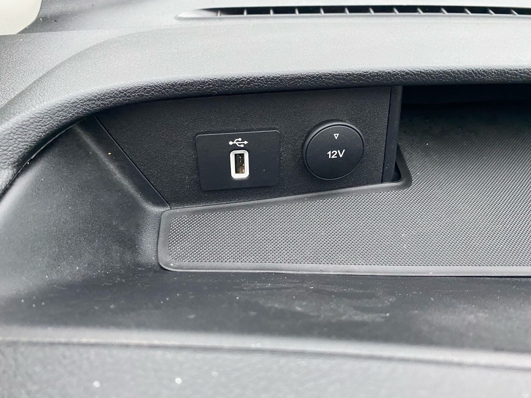 Billede af Ford Transit Custom 340 L2H1 2,0 TDCi Trend 170HK Van 6g Aut.