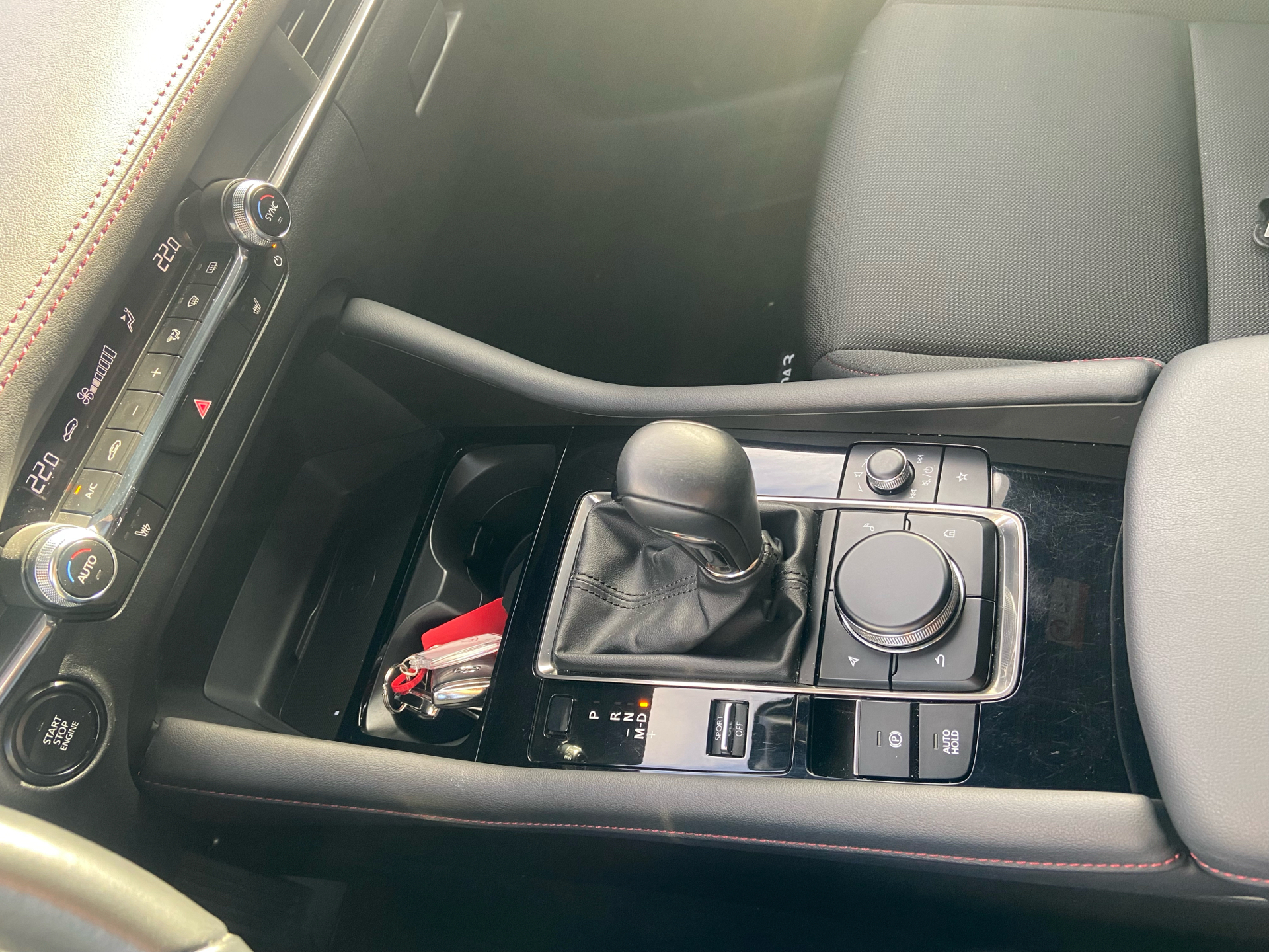 Billede af Mazda 3 2,0 Skyactiv-G  Mild hybrid Homura 150HK 5d 6g Aut.