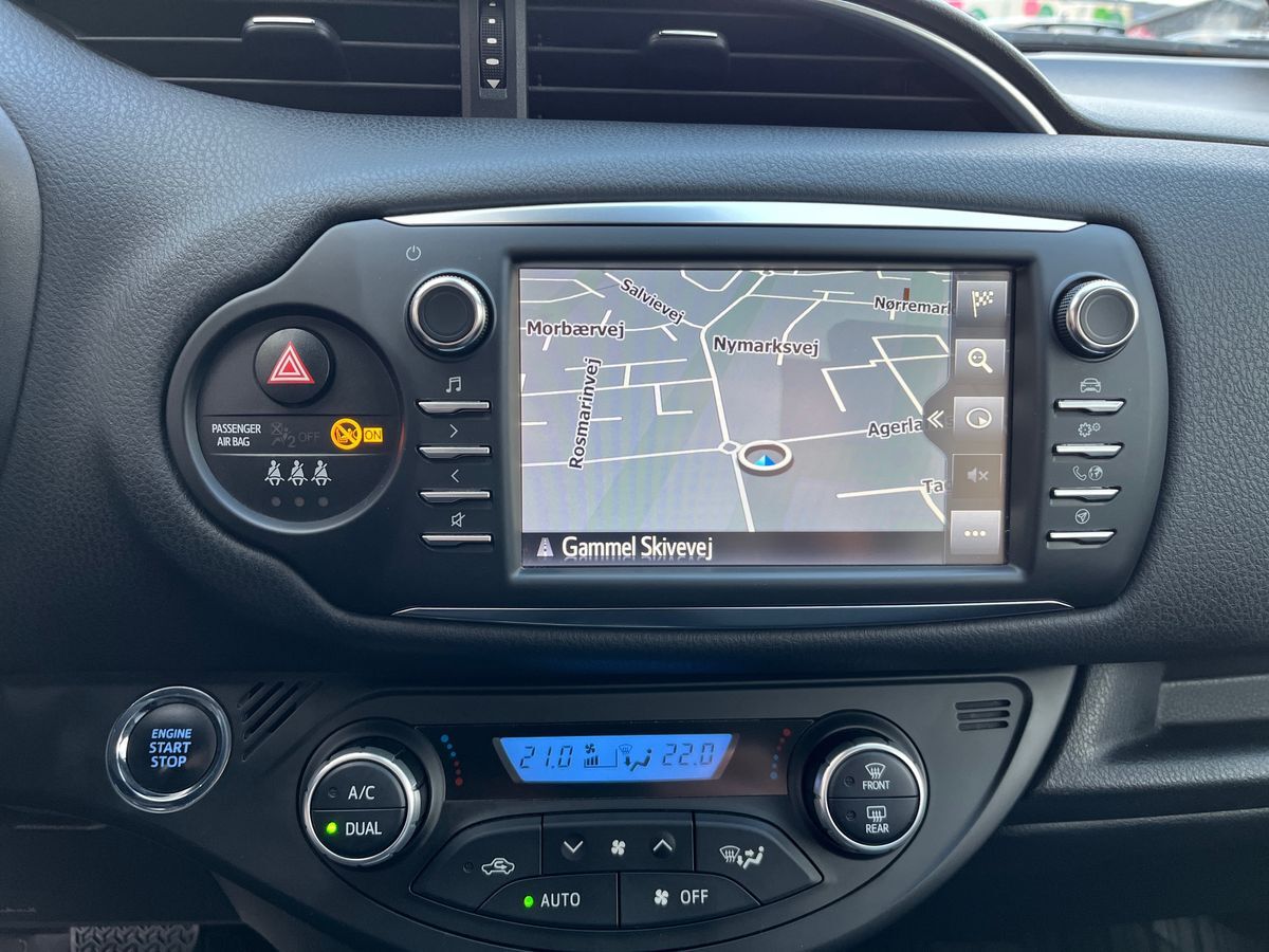 Billede af Toyota Yaris 1,5 VVT-I T3 Premiumpakke Multidrive S 111HK 5d 6g Aut.