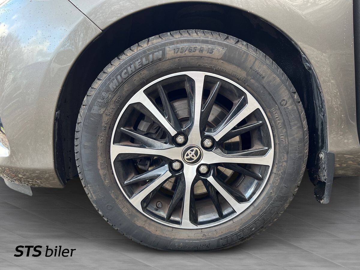 Billede af Toyota Yaris 1,5 VVT-I T3 Premiumpakke Multidrive S 111HK 5d 6g Aut.