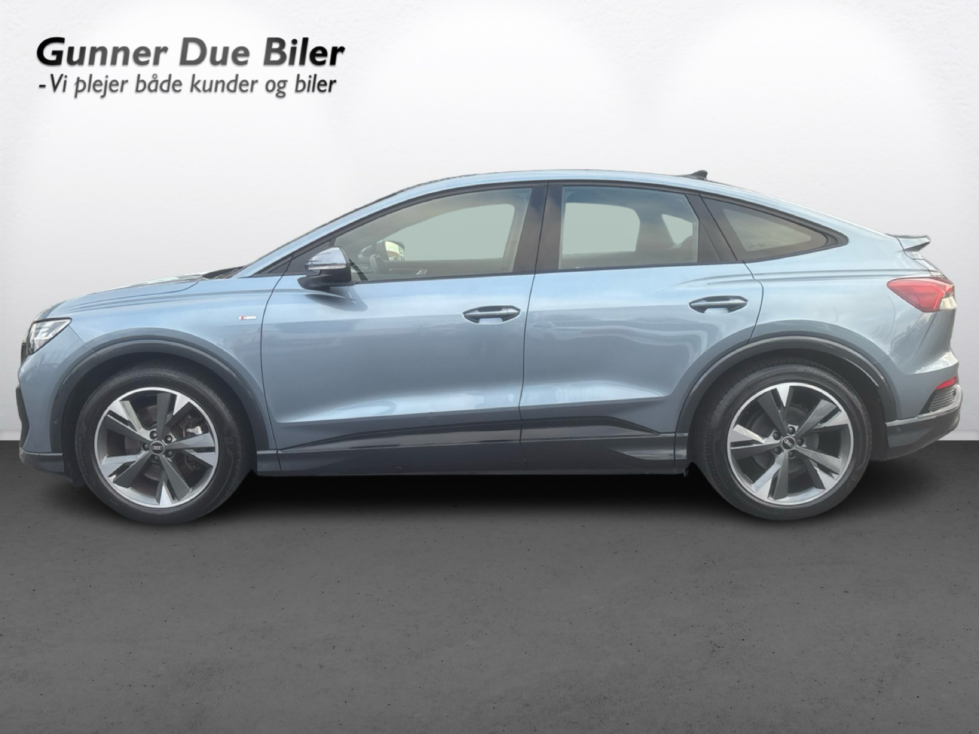 Billede af Audi Q4 Sportback 50 E-tron Attitude Quattro 299HK 5d Aut.