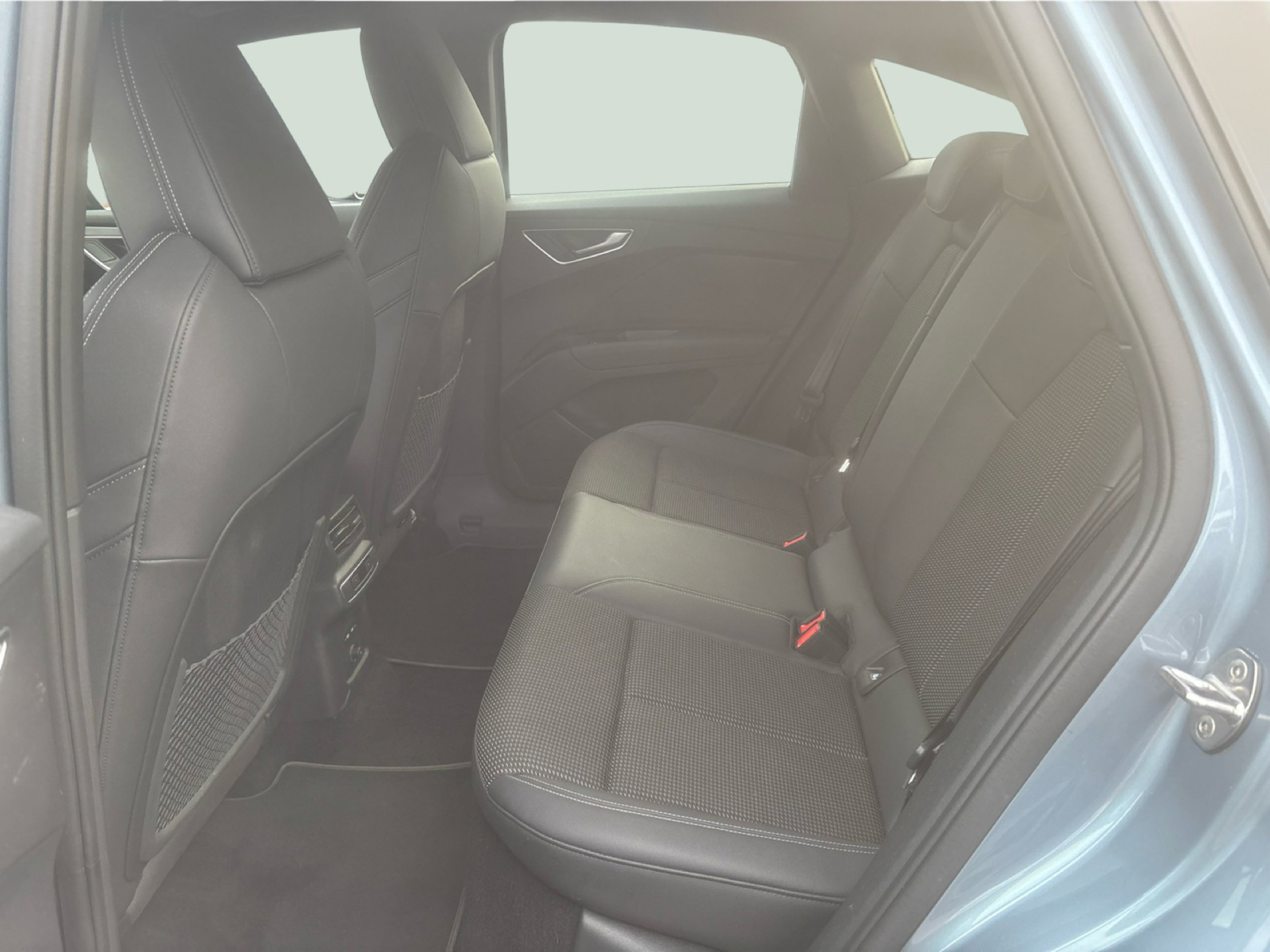 Billede af Audi Q4 Sportback 50 E-tron Attitude Quattro 299HK 5d Aut.