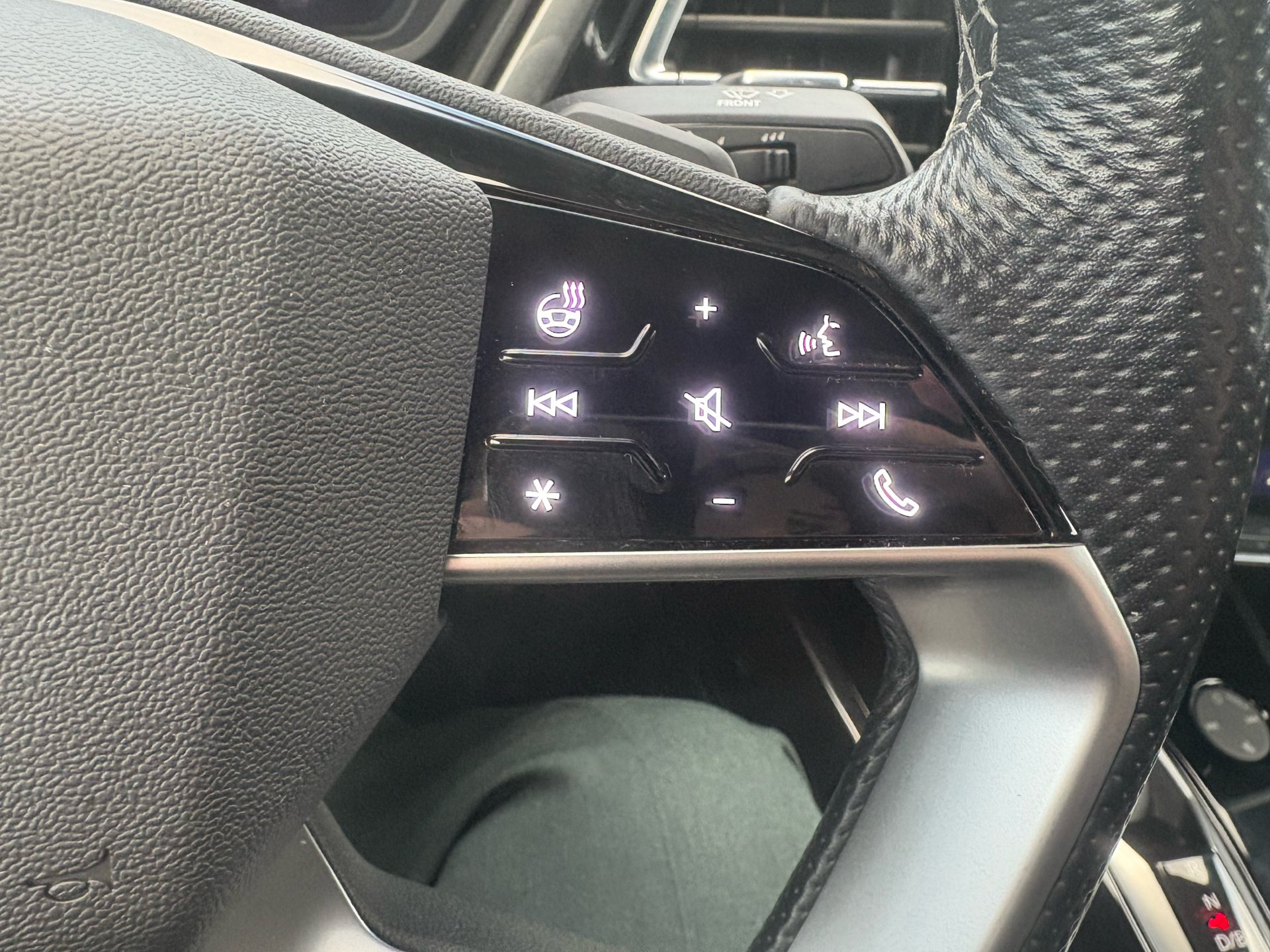 Billede af Audi Q4 Sportback 50 E-tron Attitude Quattro 299HK 5d Aut.