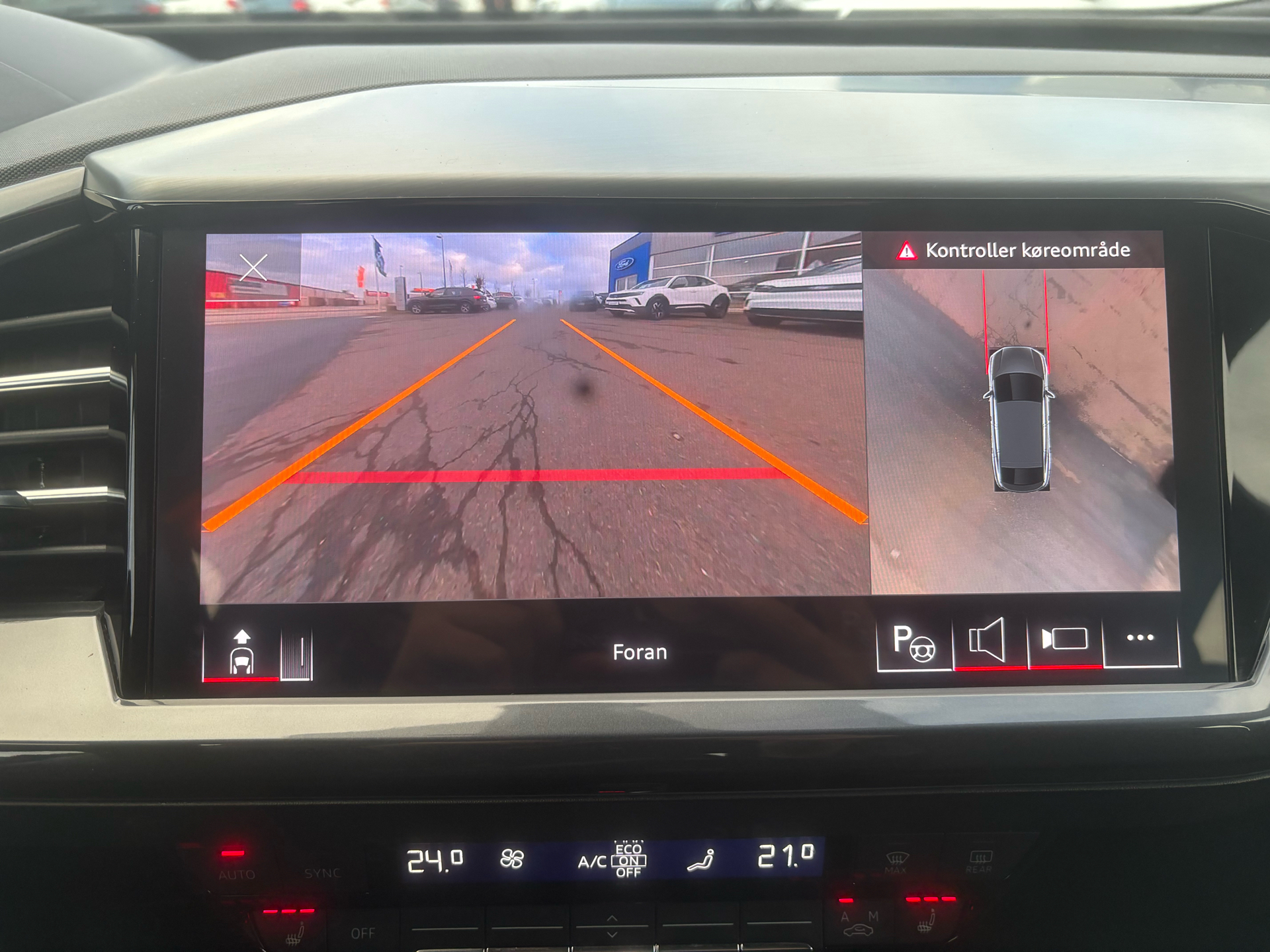 Billede af Audi Q4 Sportback 50 E-tron Attitude Quattro 299HK 5d Aut.