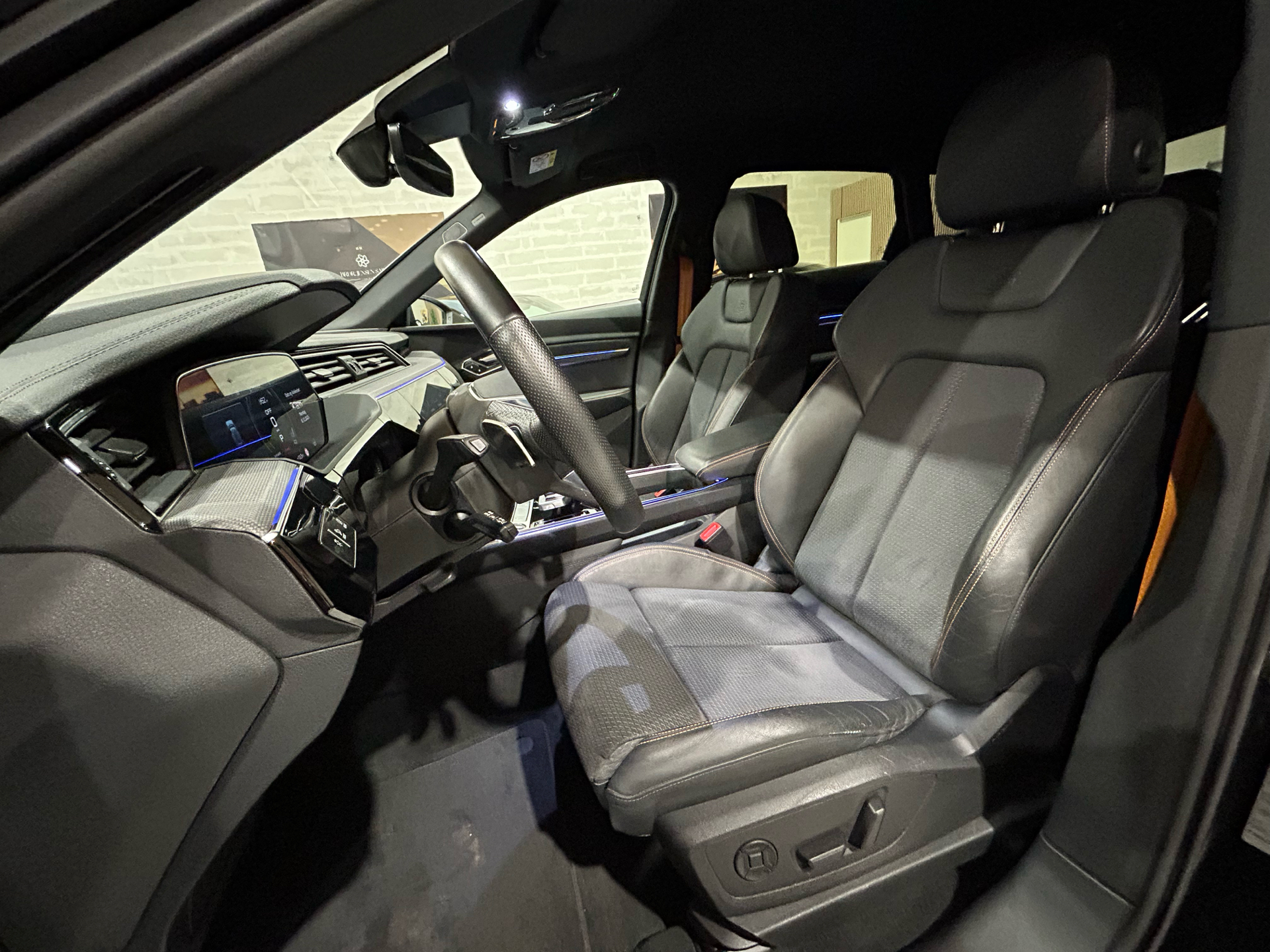 Billede af Audi E-tron 55 Black Edition Quattro 408HK 5d Aut.