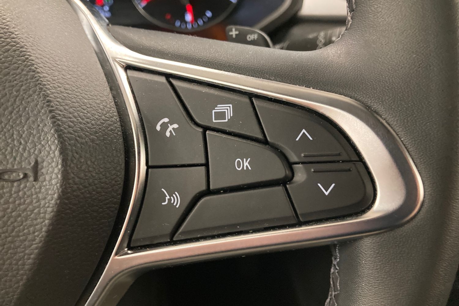 Billede af Renault Captur 1,3 TCE  Mild hybrid Zen EDC 140HK 5d 7g Aut.