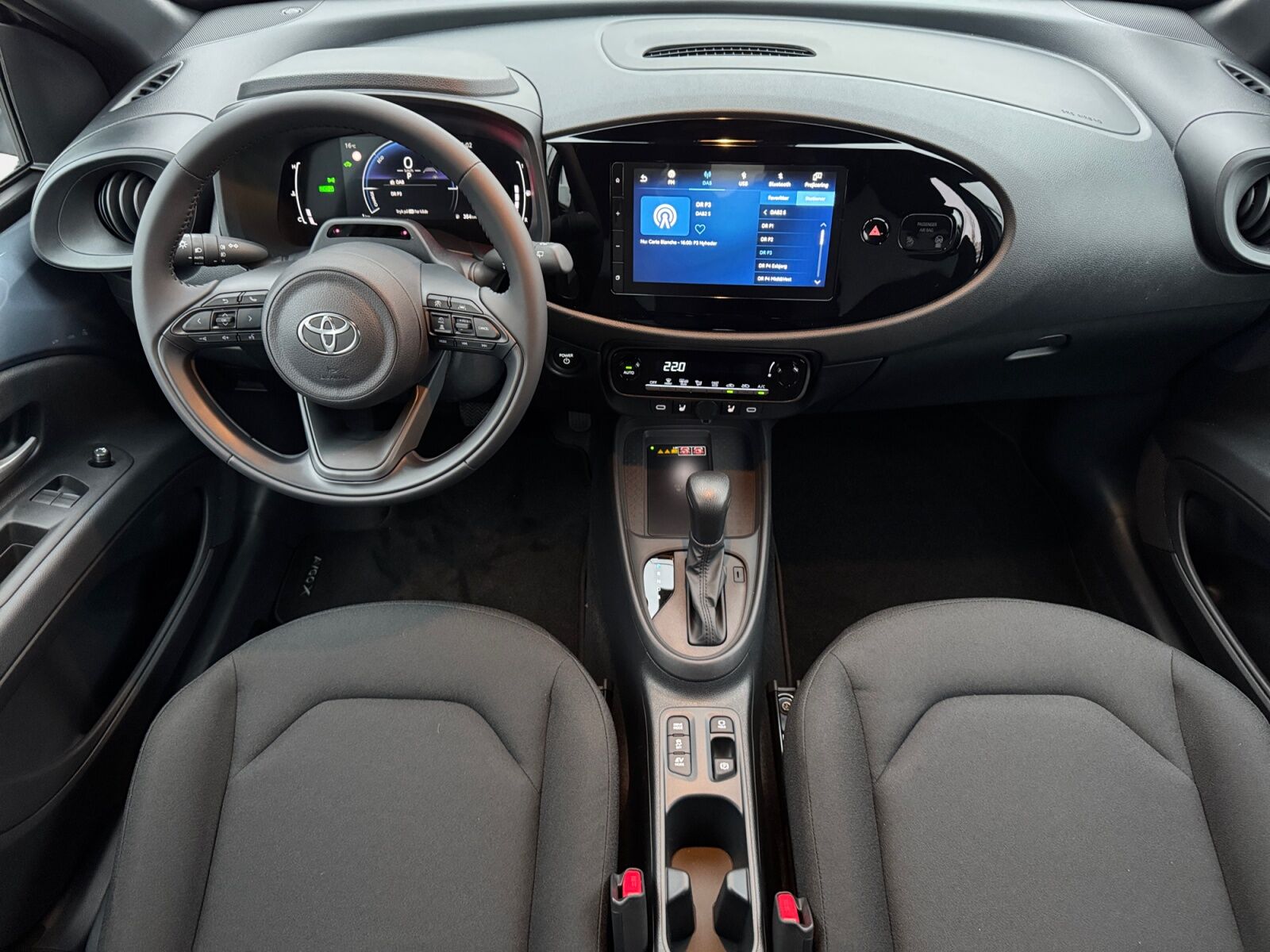 Billede af Toyota Aygo X 1,5 Hybrid Play Comfort CVT 116HK 5d Aut.