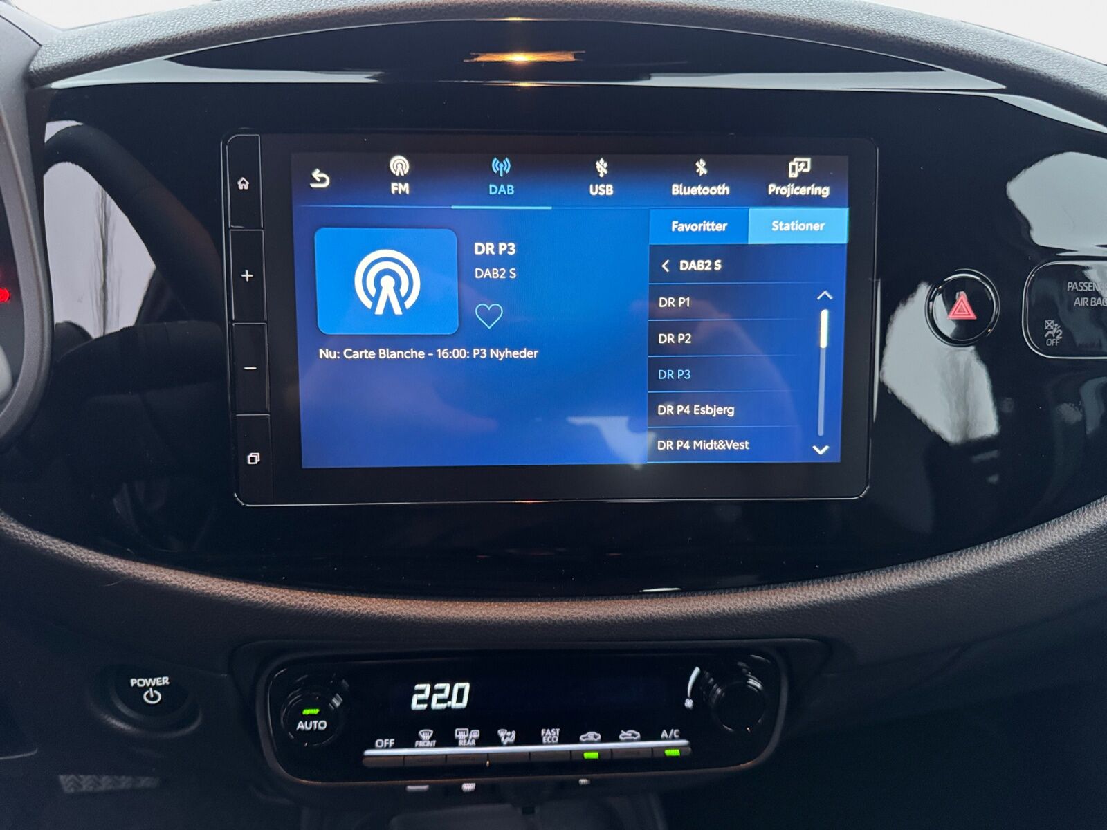 Billede af Toyota Aygo X 1,5 Hybrid Play Comfort CVT 116HK 5d Aut.