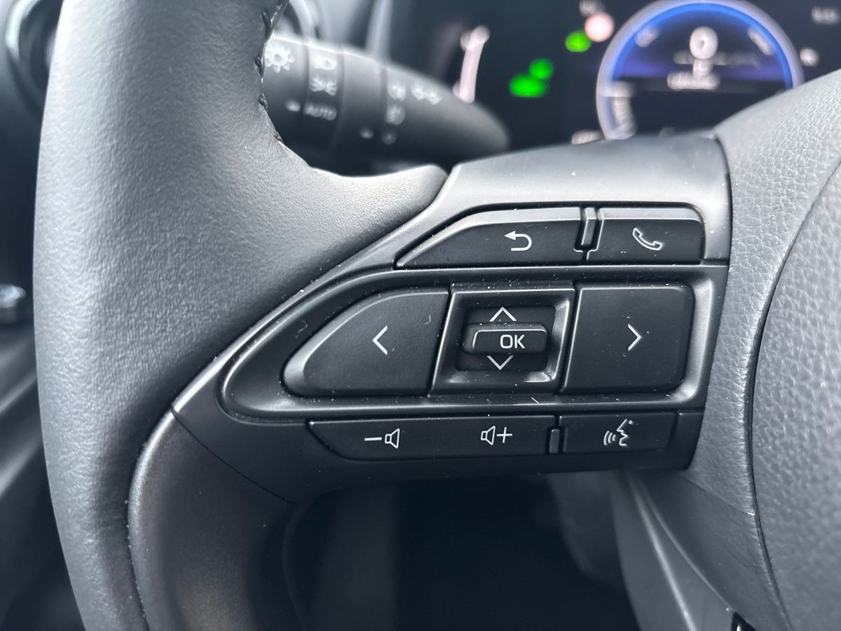 Billede af Toyota Yaris Cross 1,5 Hybrid Style 116HK 5d Trinl. Gear