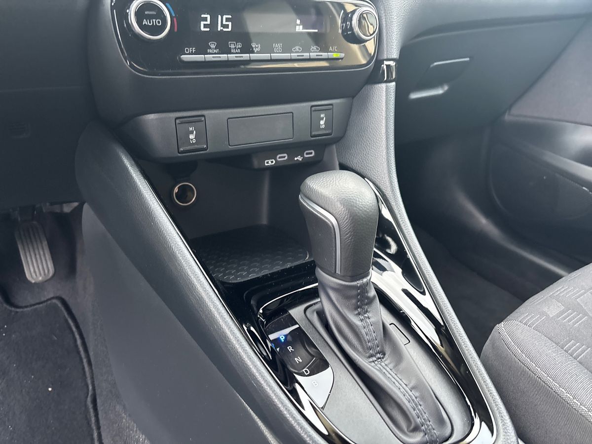 Billede af Toyota Yaris 1,5 Hybrid Style Comfort 116HK 5d Trinl. Gear