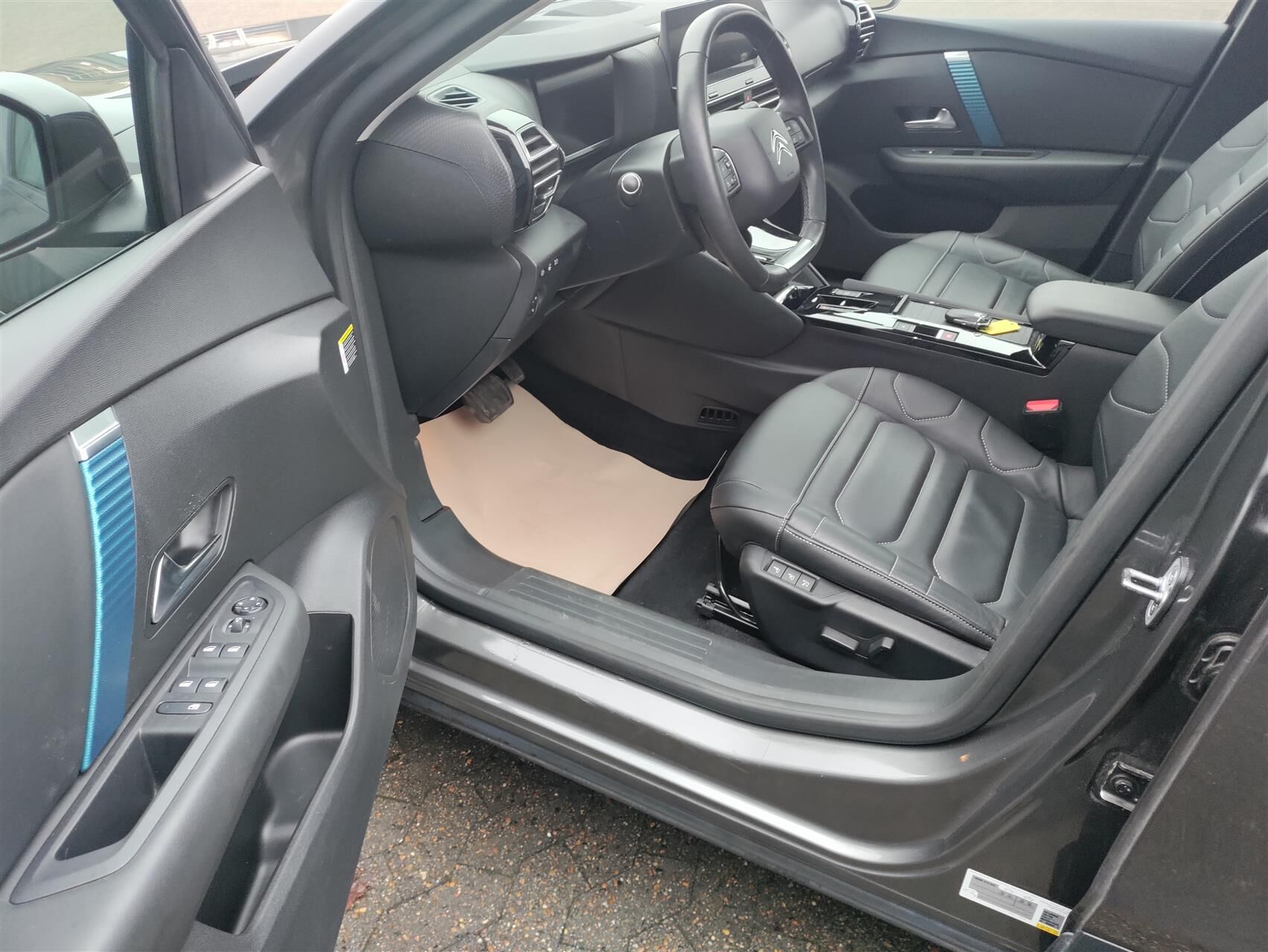 Billede af Citroën e-C4 EL Shine Sport 136HK 5d Aut.