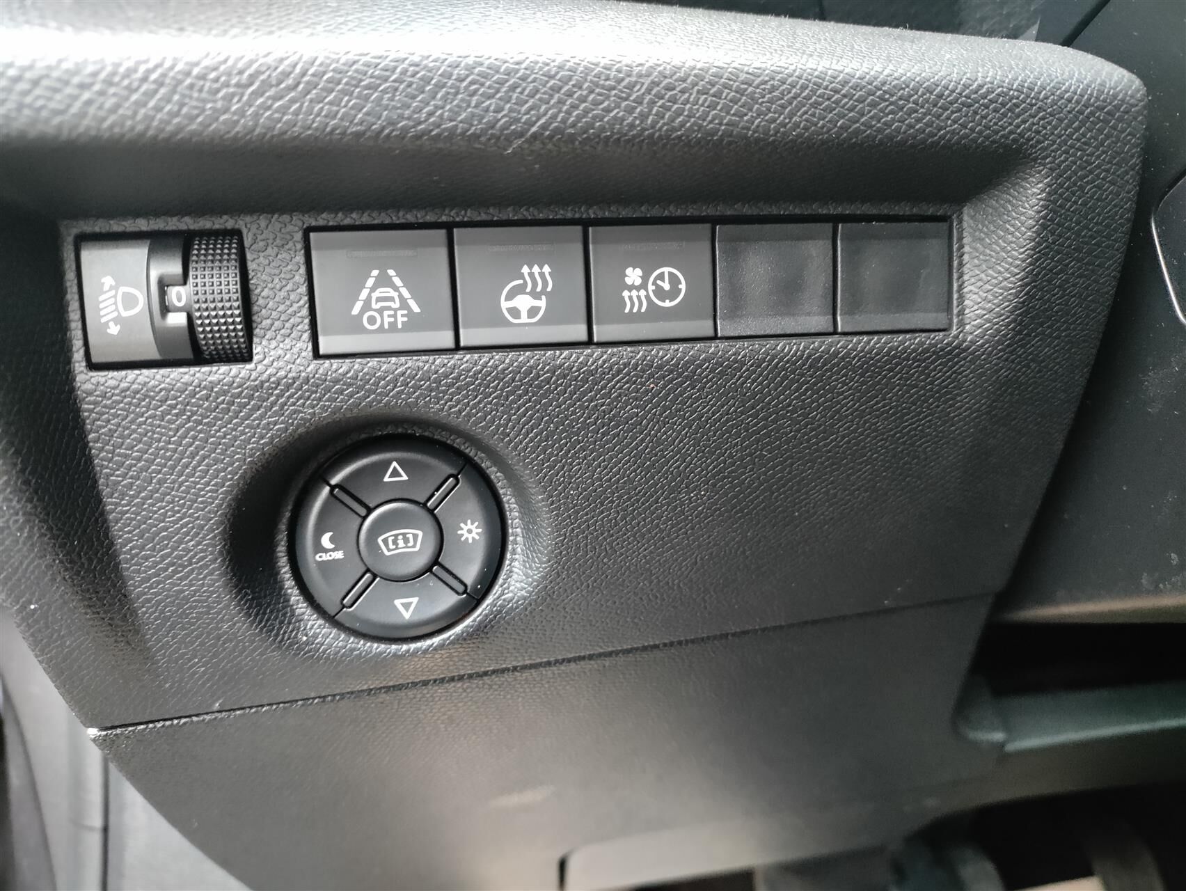 Billede af Citroën e-C4 EL Shine Sport 136HK 5d Aut.