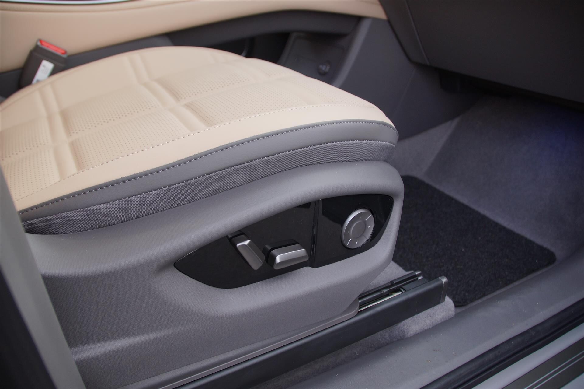 Billede af Hongqi EHS7 EL Exclusive 339HK 5d Aut.