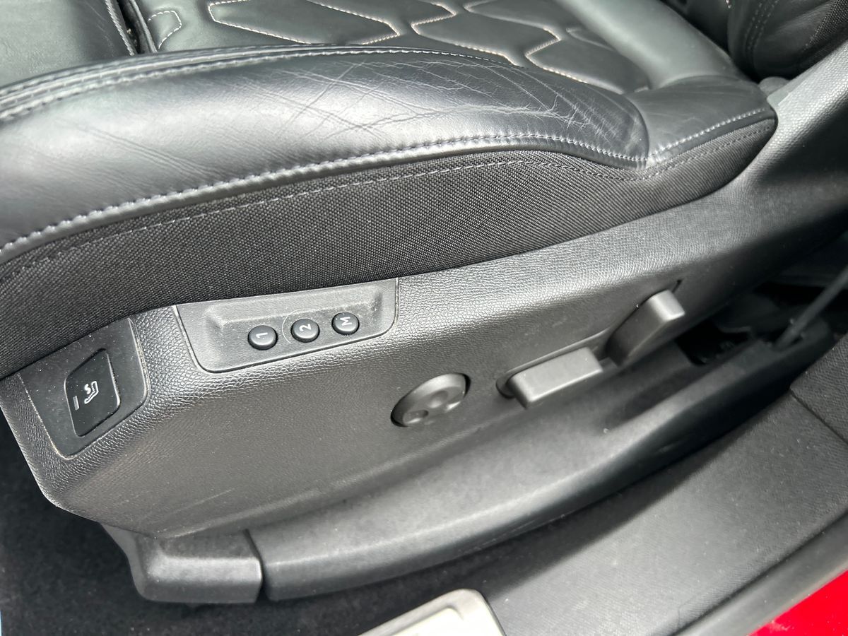 Billede af Peugeot 3008 1,6 PureTech  Plugin-hybrid GT Line AWD EAT8 300HK 5d 8g Aut.