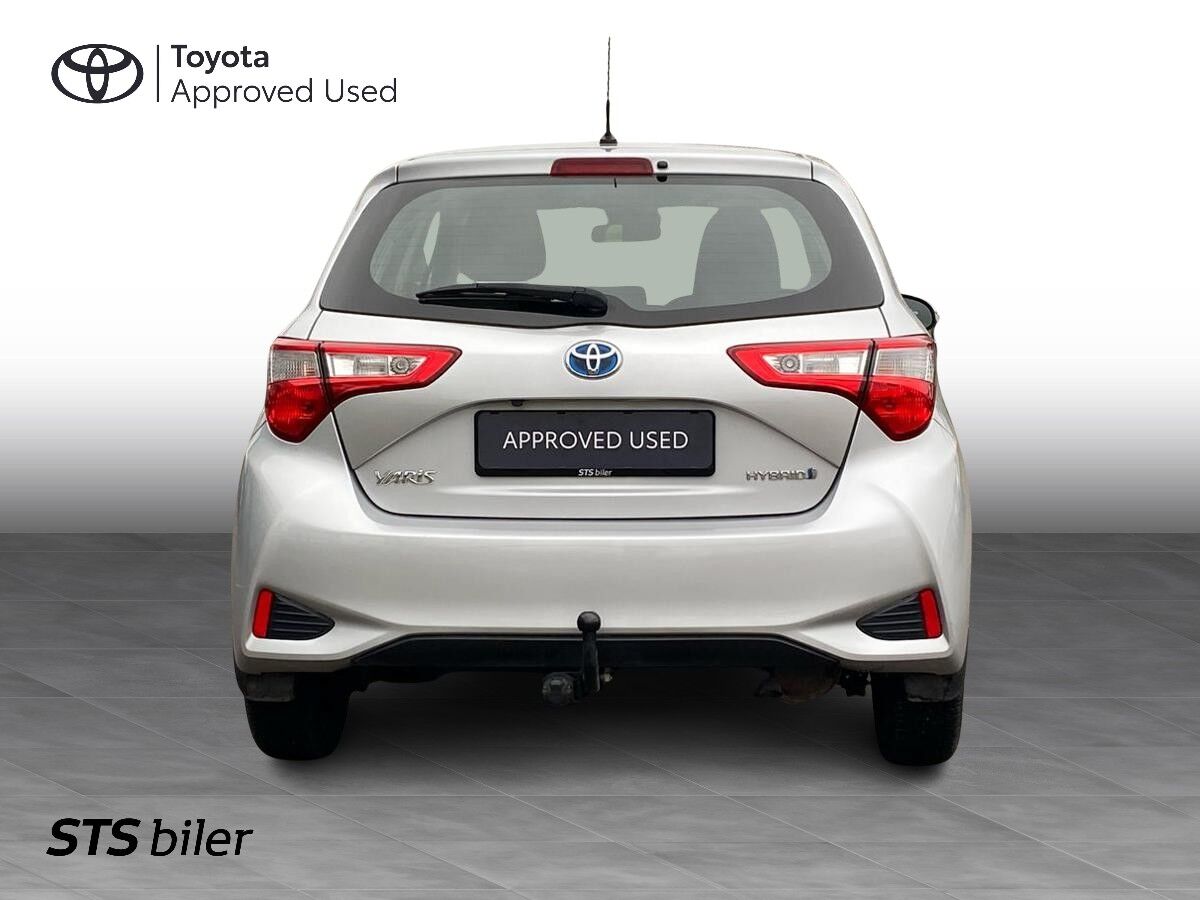 Billede af Toyota Yaris 1,5 Hybrid H2 E-CVT 100HK 5d Trinl. Gear