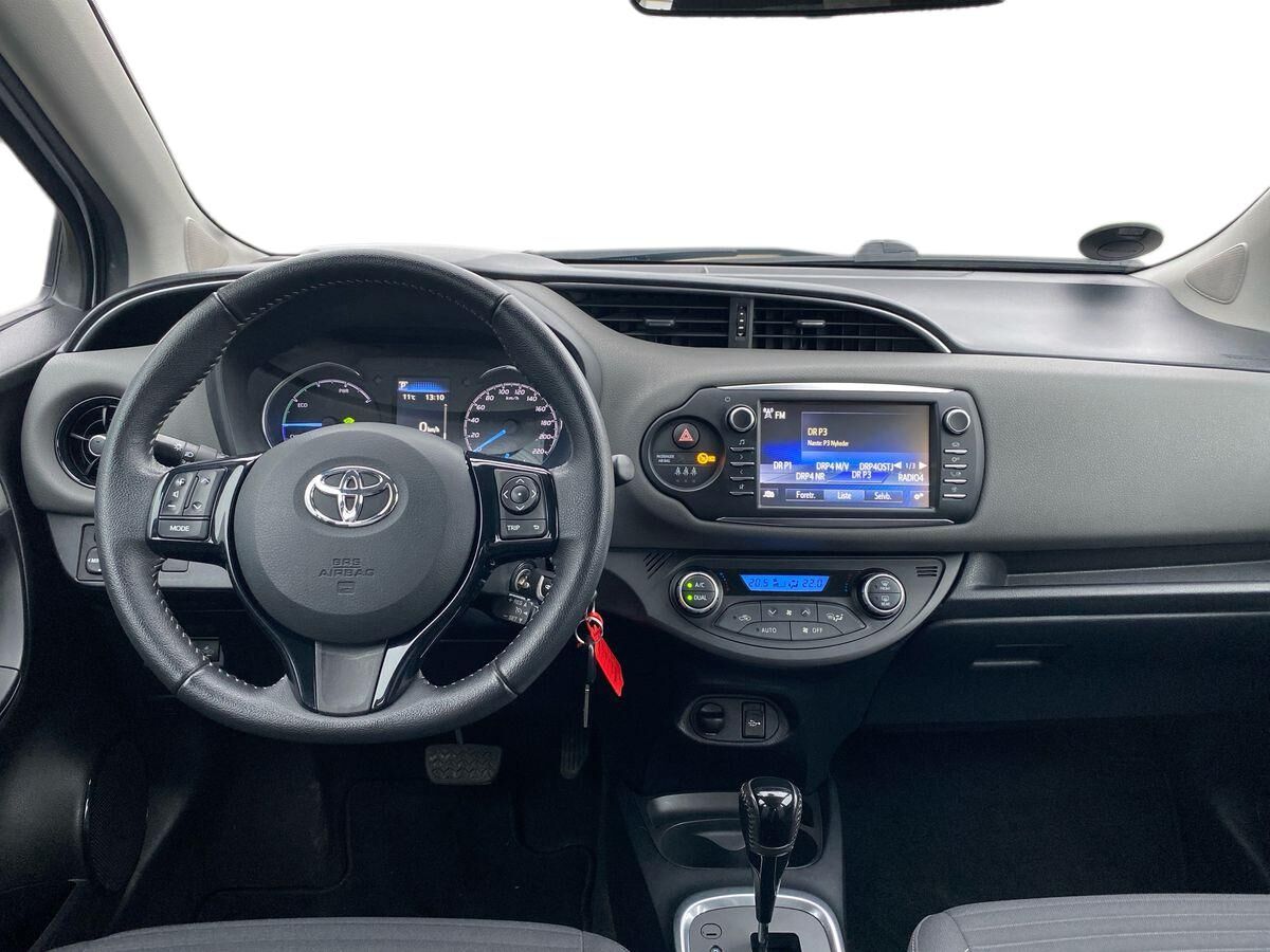 Billede af Toyota Yaris 1,5 Hybrid H2 E-CVT 100HK 5d Trinl. Gear