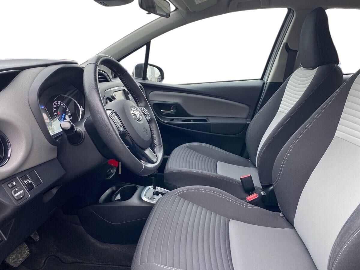 Billede af Toyota Yaris 1,5 Hybrid H2 E-CVT 100HK 5d Trinl. Gear