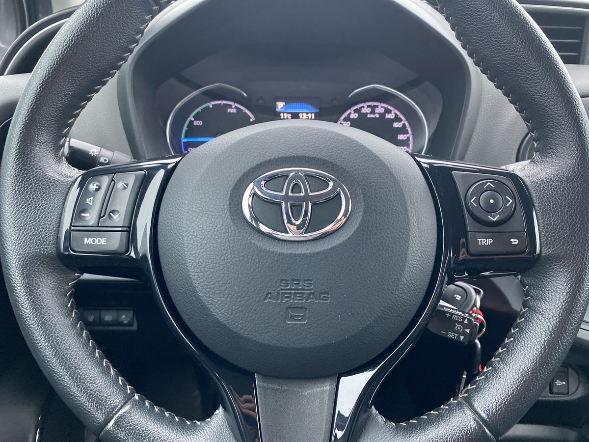 Billede af Toyota Yaris 1,5 Hybrid H2 E-CVT 100HK 5d Trinl. Gear
