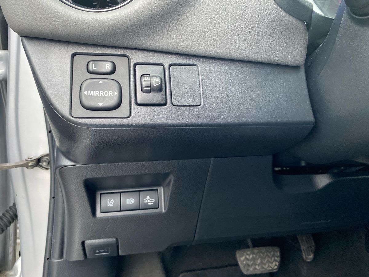 Billede af Toyota Yaris 1,5 Hybrid H2 E-CVT 100HK 5d Trinl. Gear