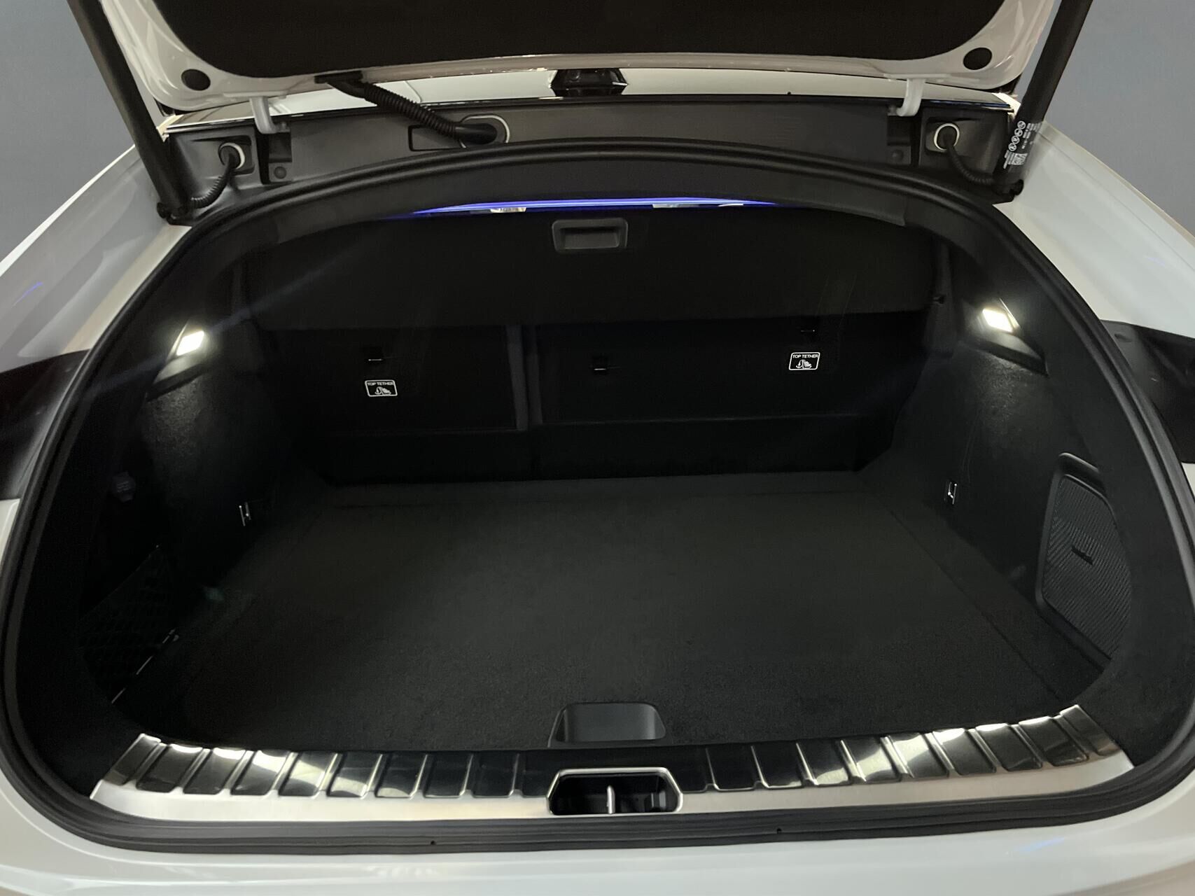 Billede af Polestar 4 EL Long range Single motor 272HK 5d Aut.