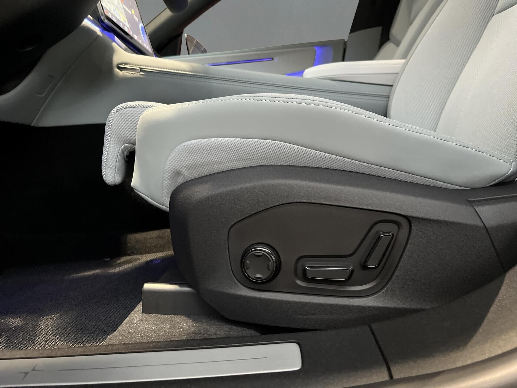 Billede af Polestar 4 EL Long range Single motor 272HK 5d Aut.