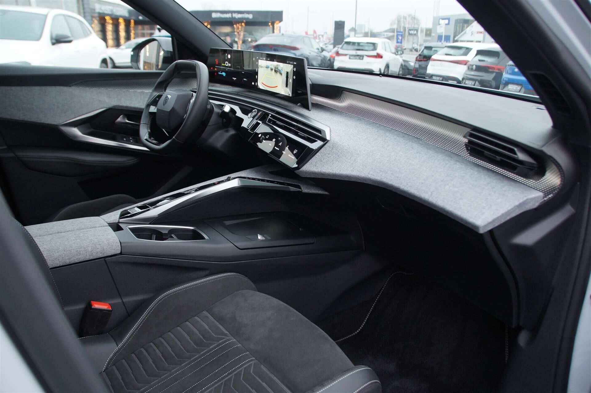 Billede af Peugeot e-3008 EL GT Pack 210HK 5d Aut.