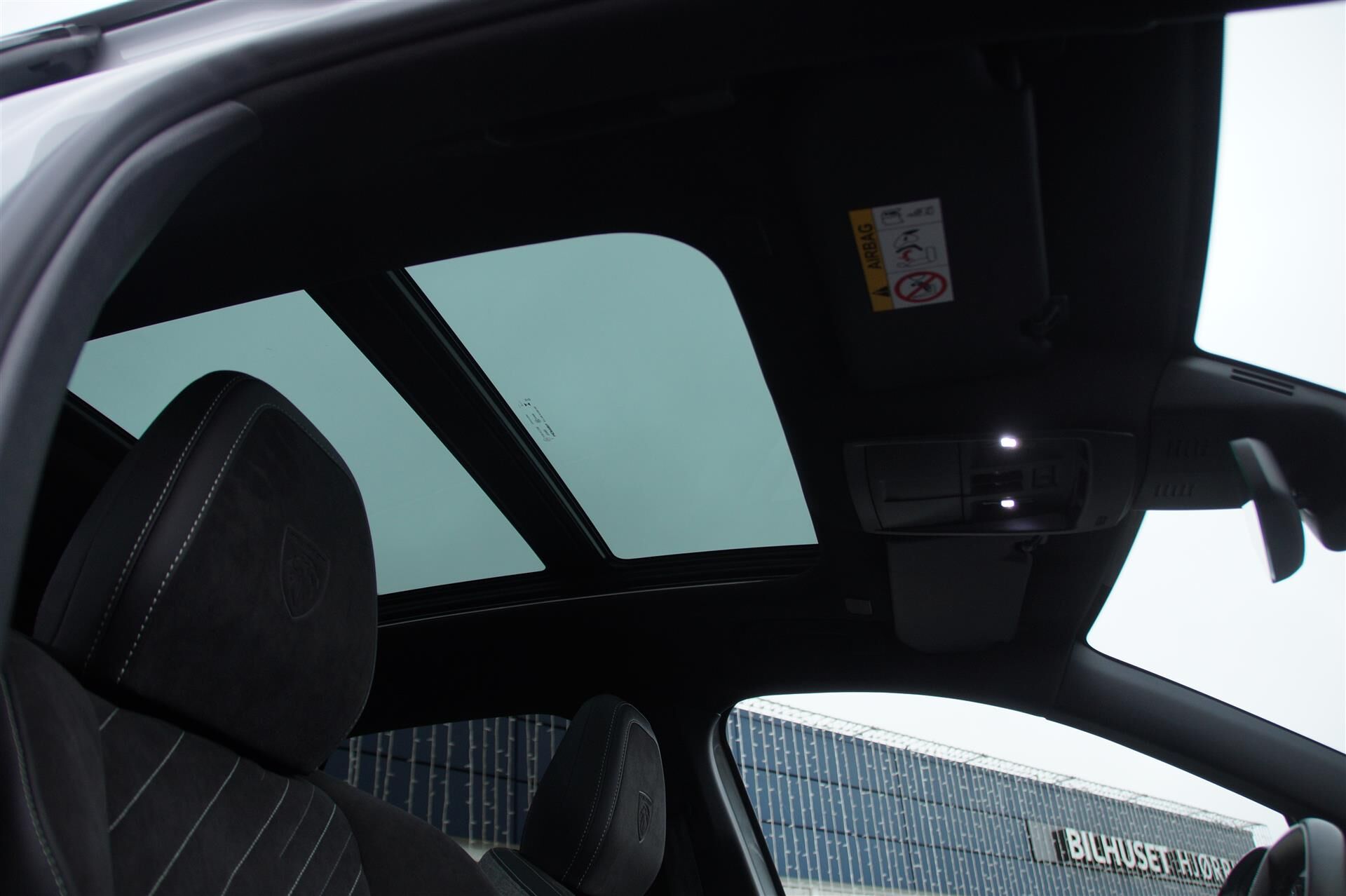 Billede af Peugeot e-3008 EL GT Pack 210HK 5d Aut.