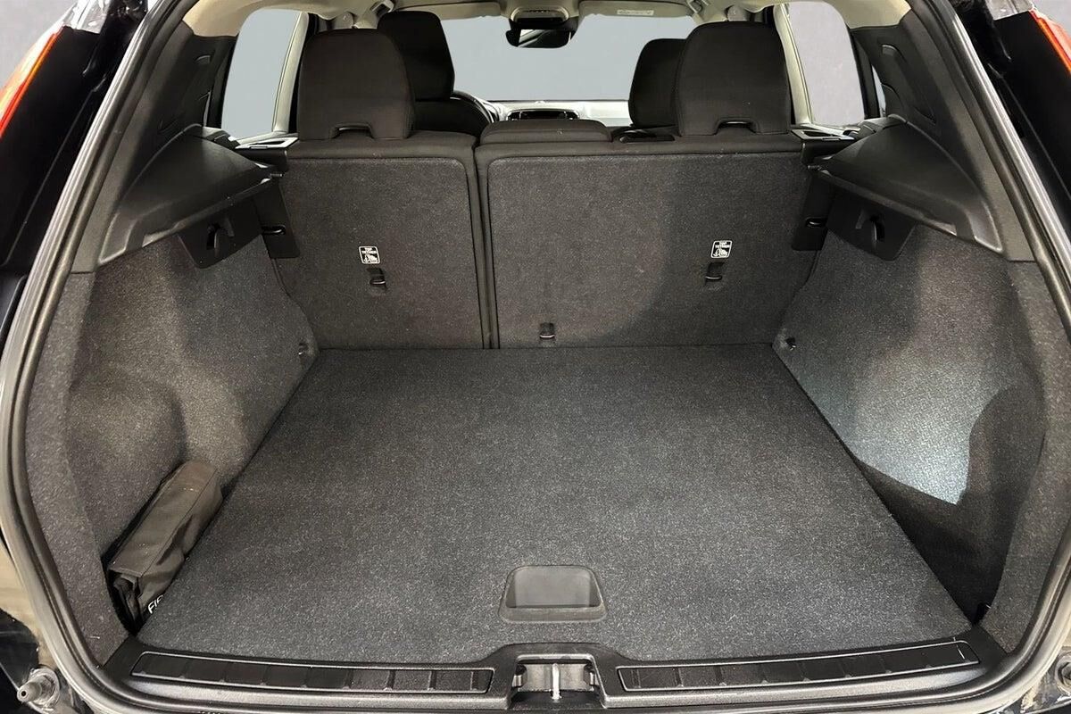 Billede af Volvo XC40 1,5 T3 Momentum 163HK 5d 8g Aut.