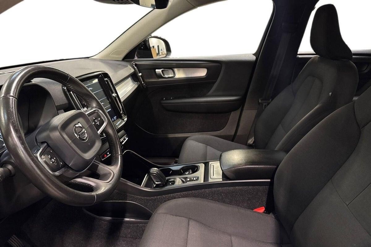 Billede af Volvo XC40 1,5 T3 Momentum 163HK 5d 8g Aut.
