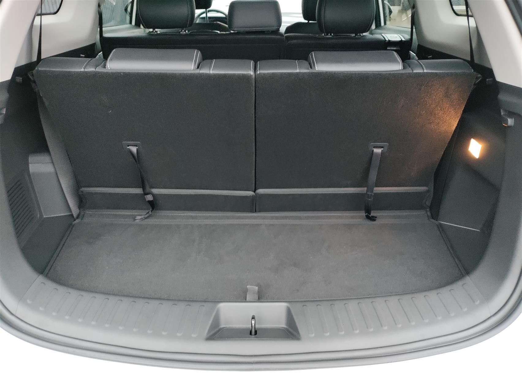 Billede af Navor E5 1,5 Plugin-hybrid Rock E-CVT 218HK 5d Aut.