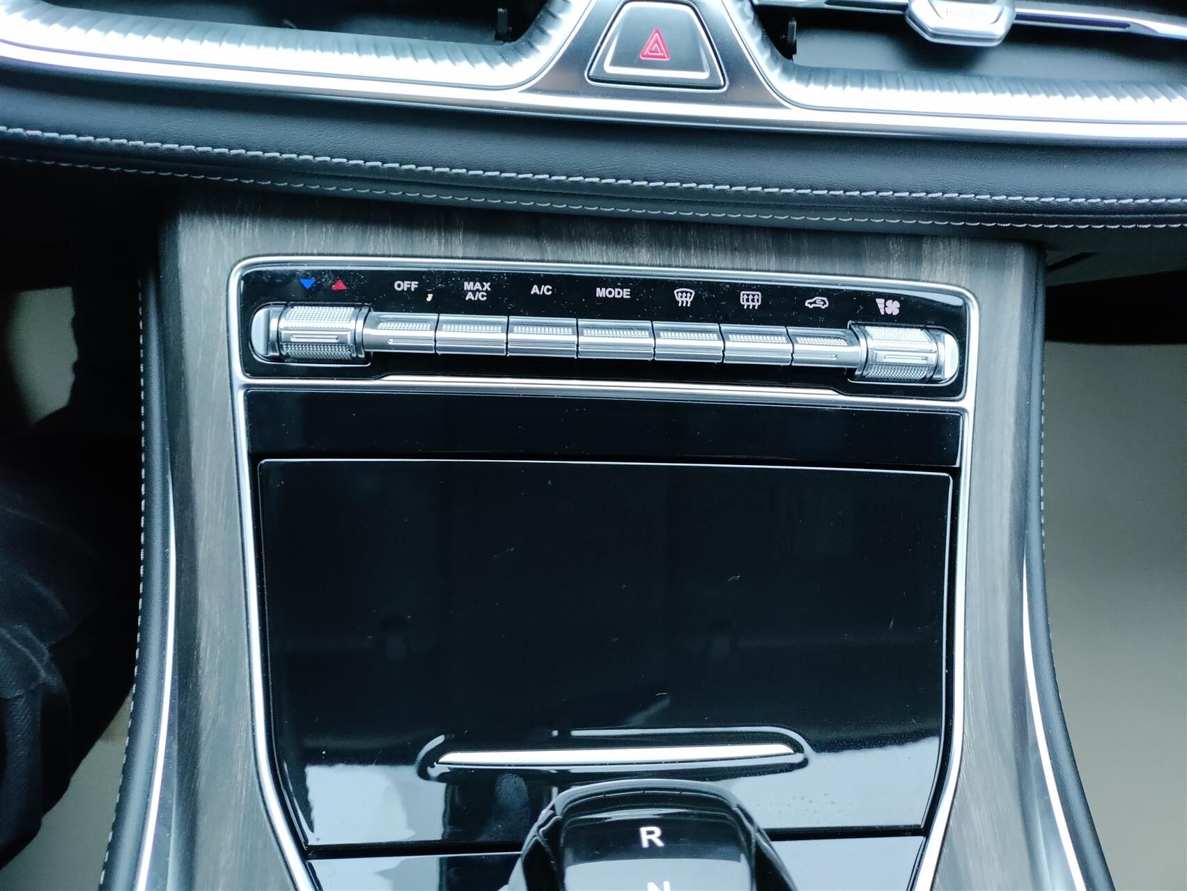 Billede af Navor E5 1,5 Plugin-hybrid Rock E-CVT 218HK 5d Aut.