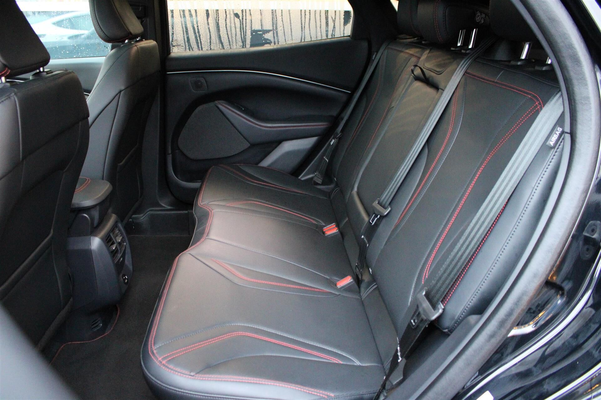 Billede af Ford Mustang Mach-E EL SR Premium AWD 269HK 5d Aut.