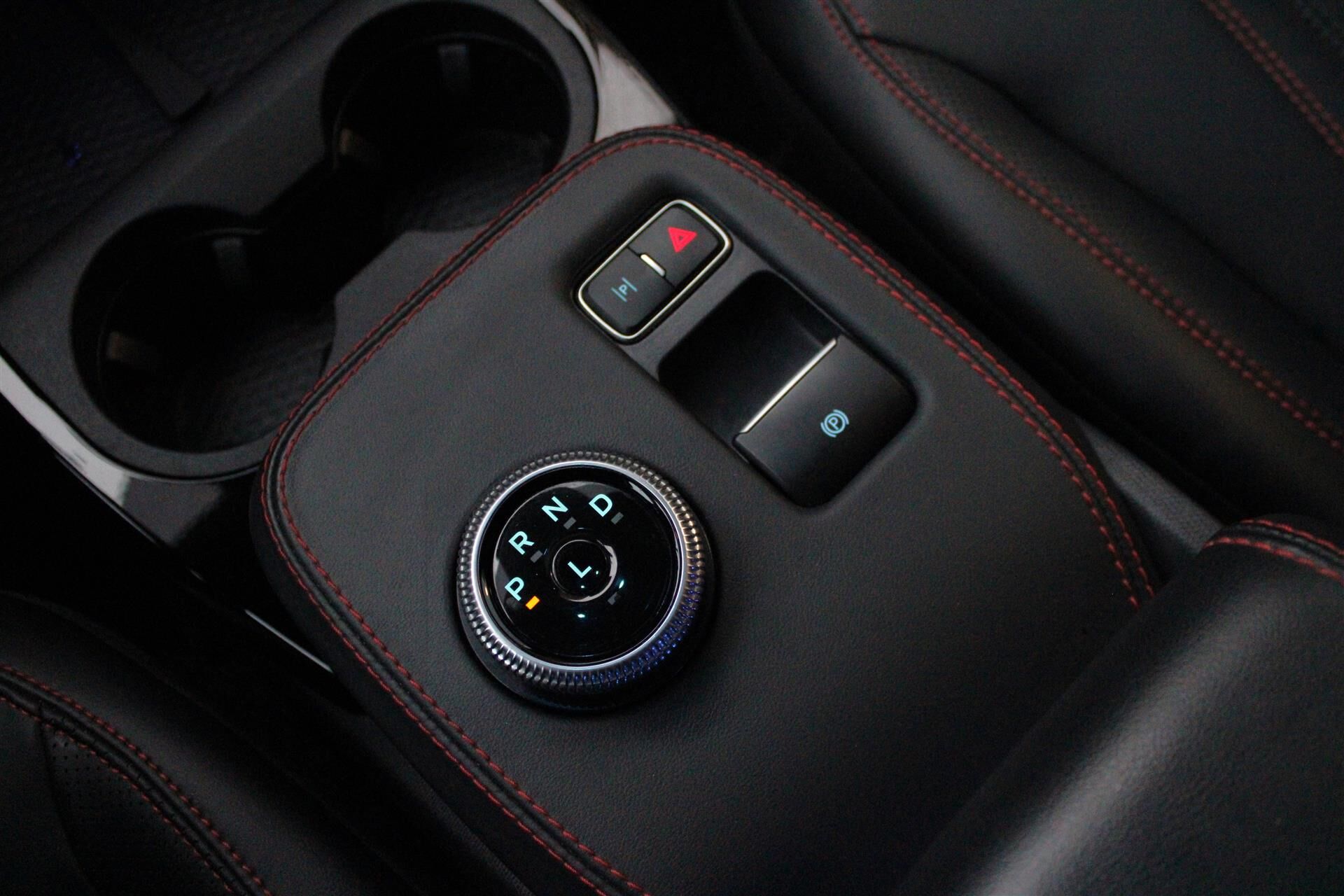 Billede af Ford Mustang Mach-E EL SR Premium AWD 269HK 5d Aut.