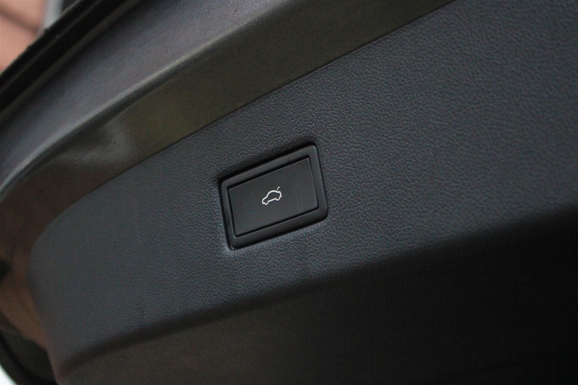 Billede af Ford Explorer EL UR Select RWD 286HK 5d Aut.