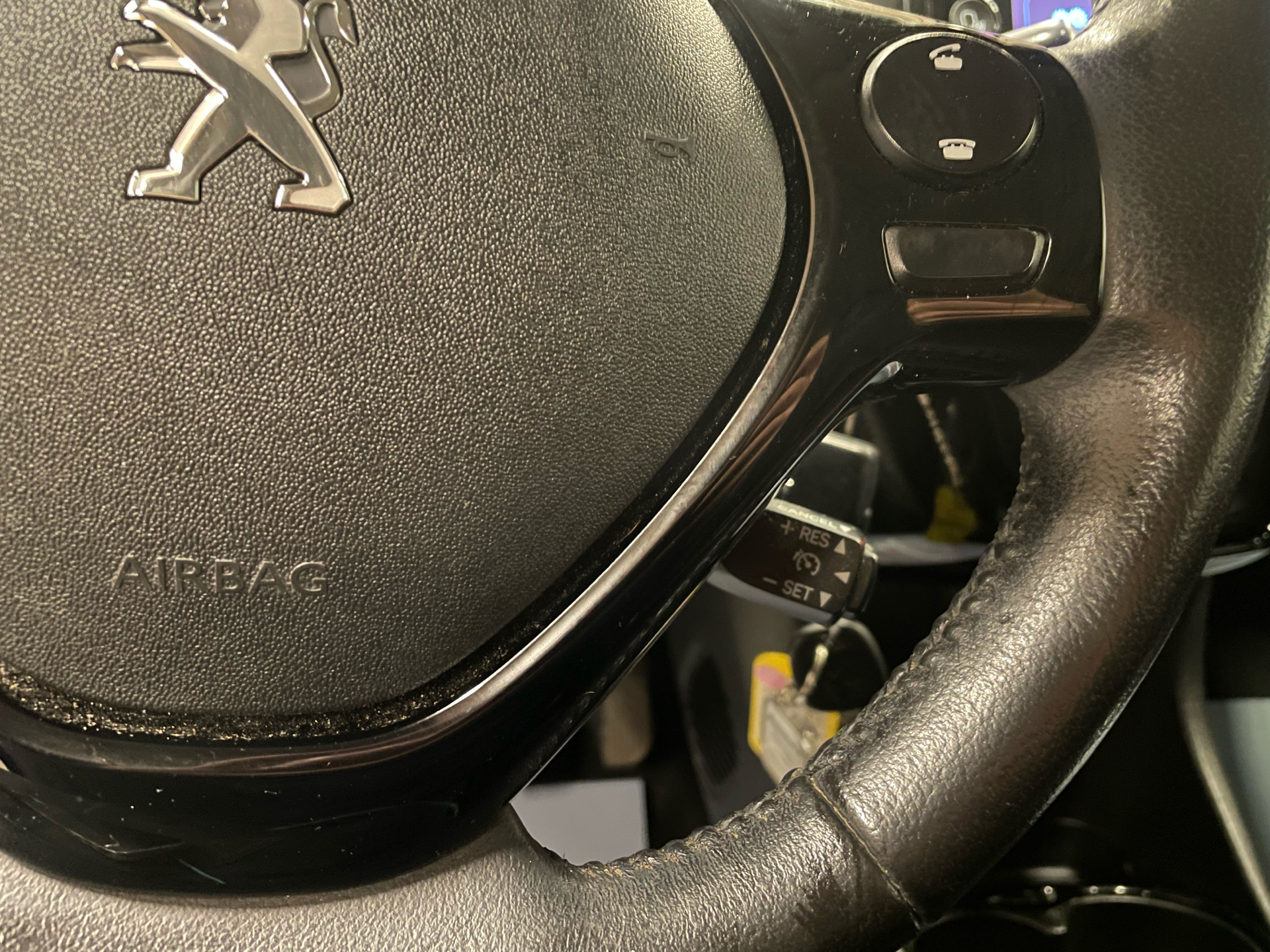 Billede af Peugeot 108 1,0 e-Vti Allure+ 72HK 5d