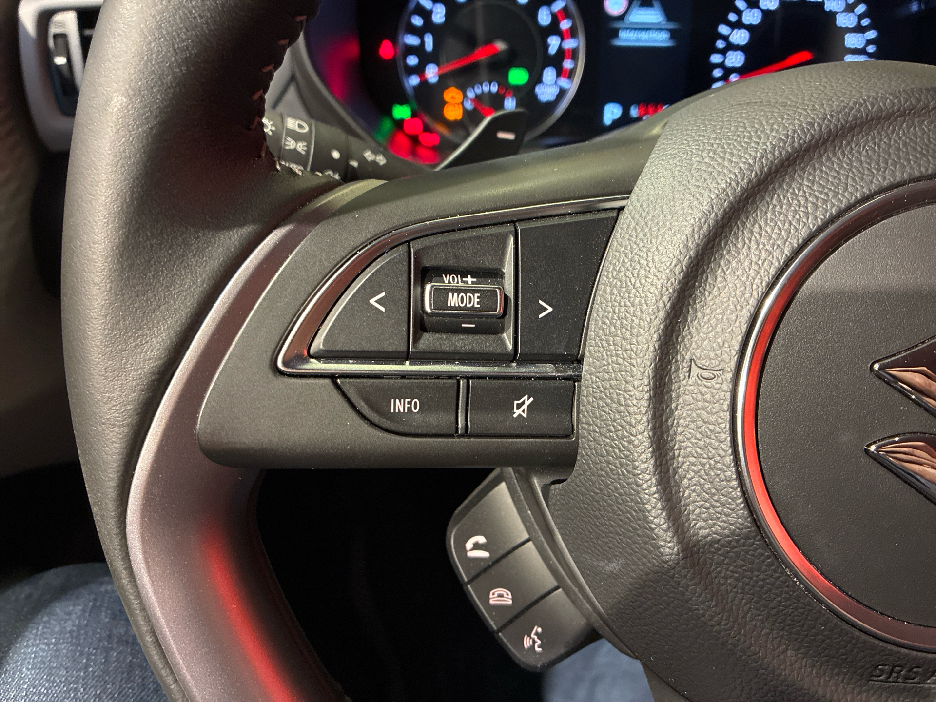 Billede af Suzuki Swift 1,2 Desire CVT 82HK 5d Aut.