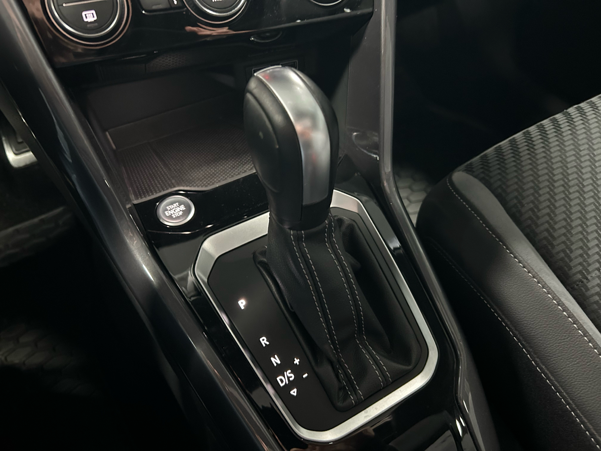 Billede af VW T-Roc 1,5 TSI ACT Sport Plus DSG 150HK 5d 7g Aut.