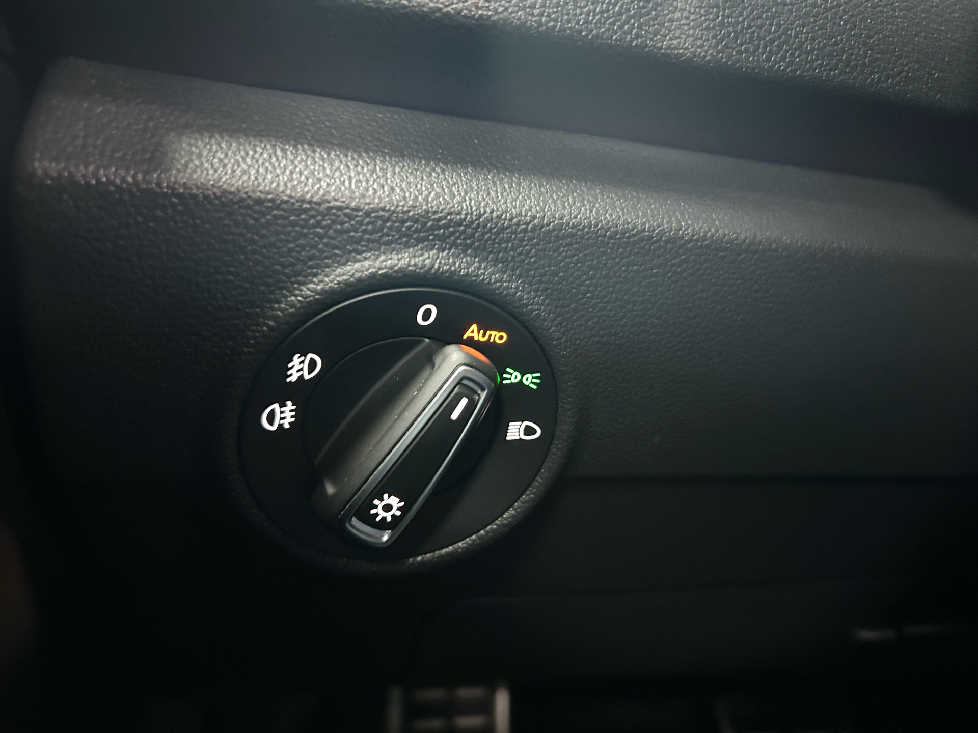 Billede af VW T-Roc 1,5 TSI ACT Sport Plus DSG 150HK 5d 7g Aut.