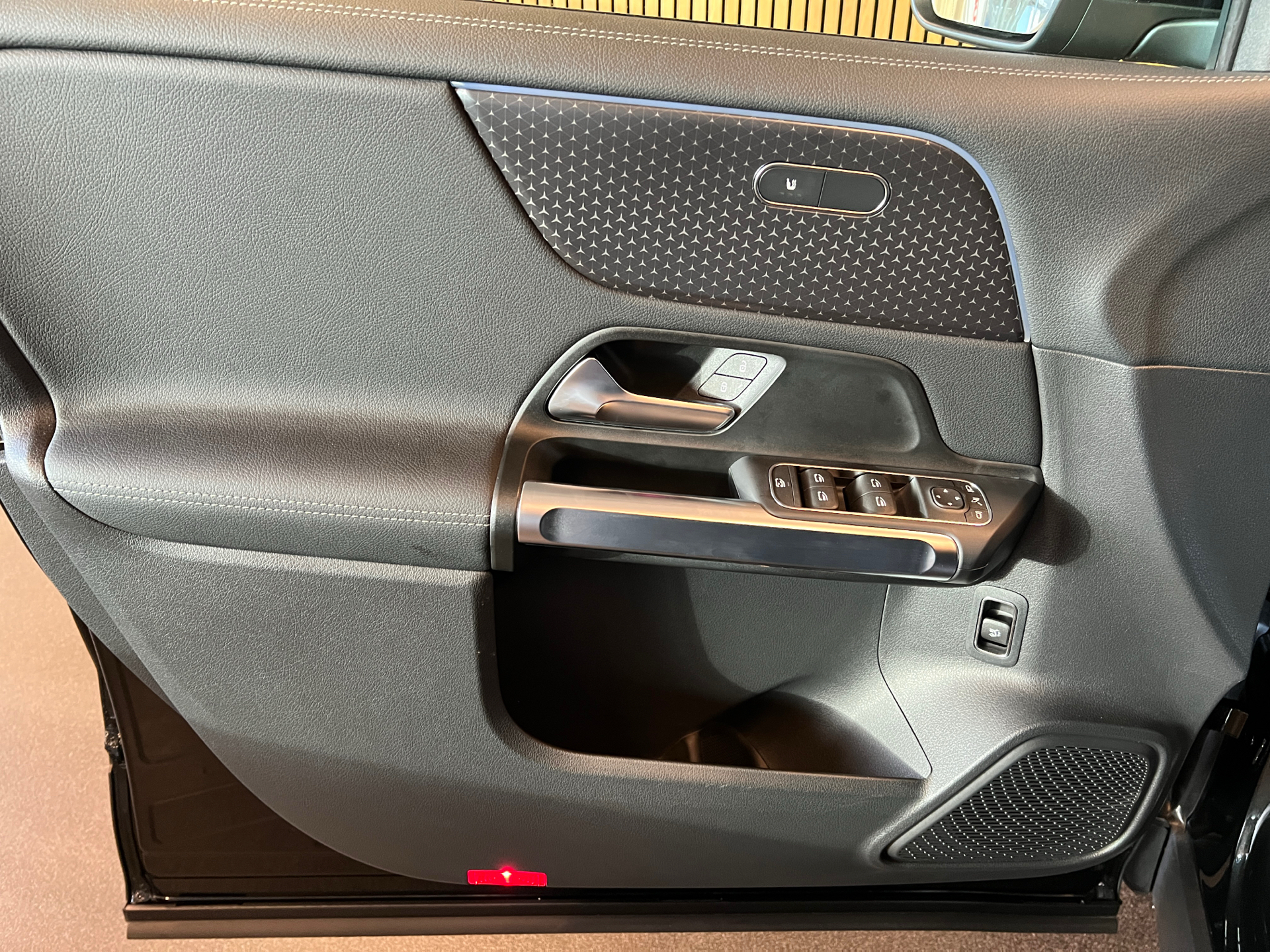 Billede af Mercedes-Benz EQB 250+ EL Advantage 190HK 5d Aut.