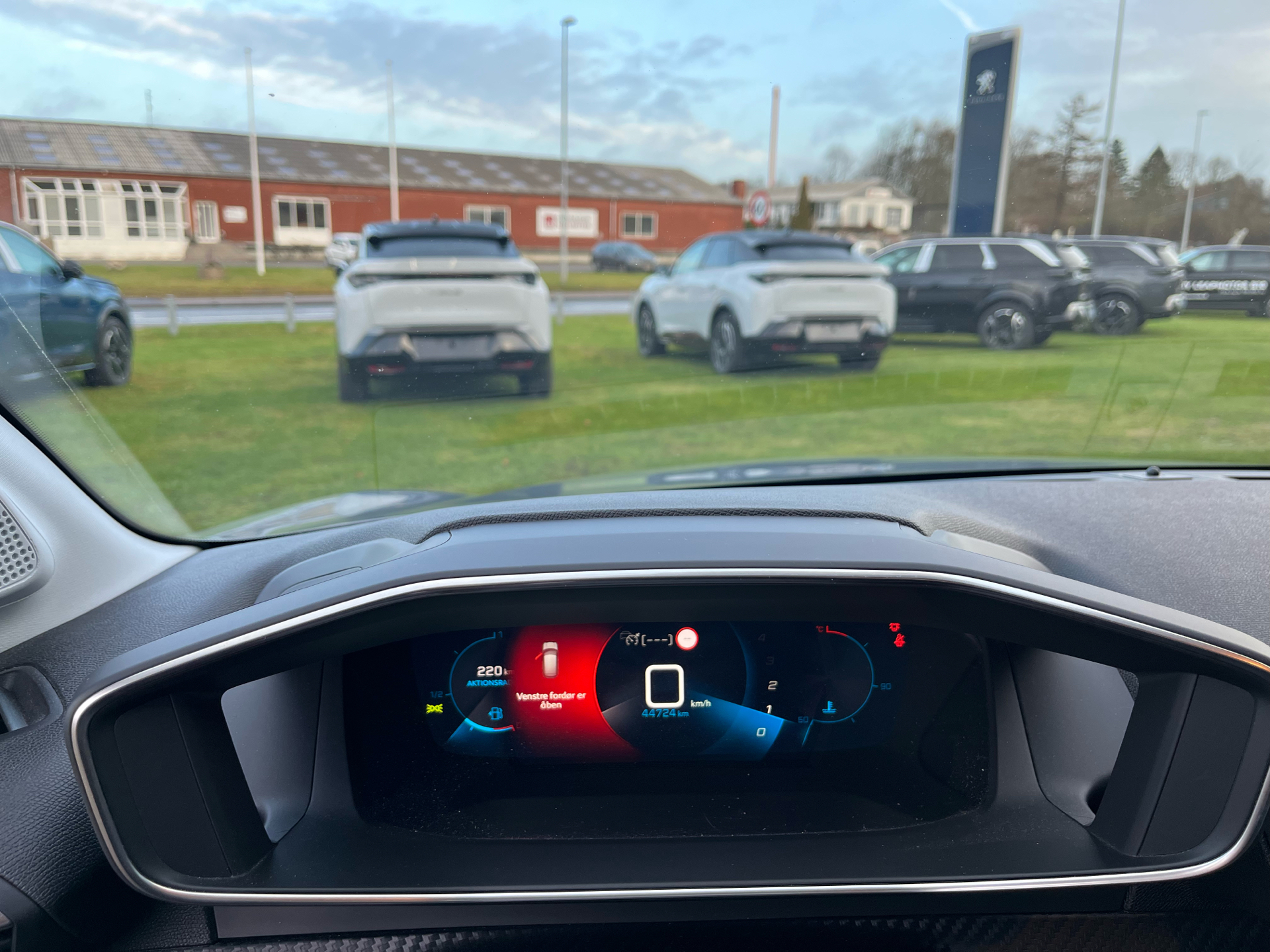 Billede af Peugeot 208 1,5 BlueHDi Allure Sky 102HK 5d 6g