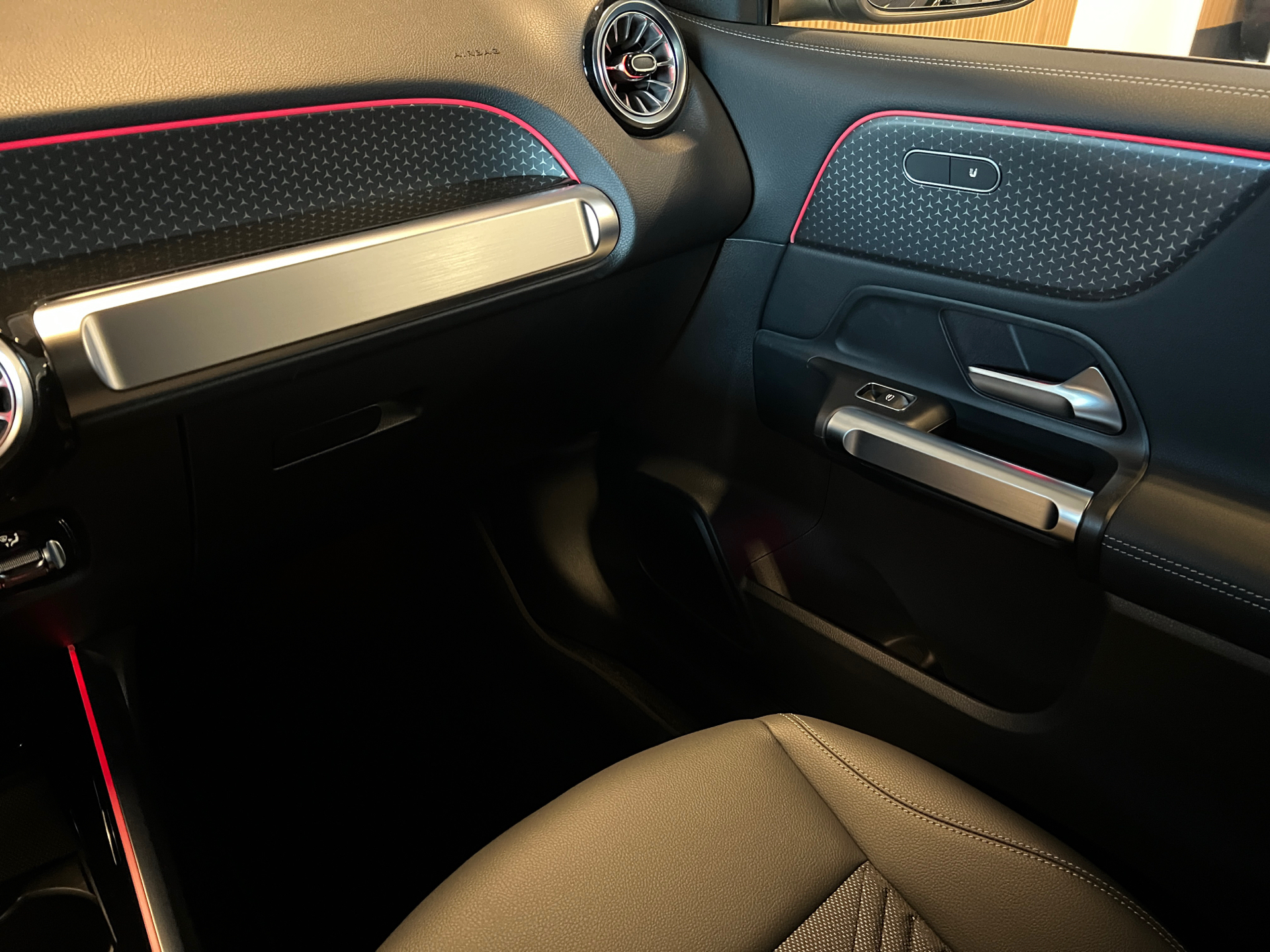 Billede af Mercedes-Benz EQB 250+ EL Advantage 190HK 5d Aut.