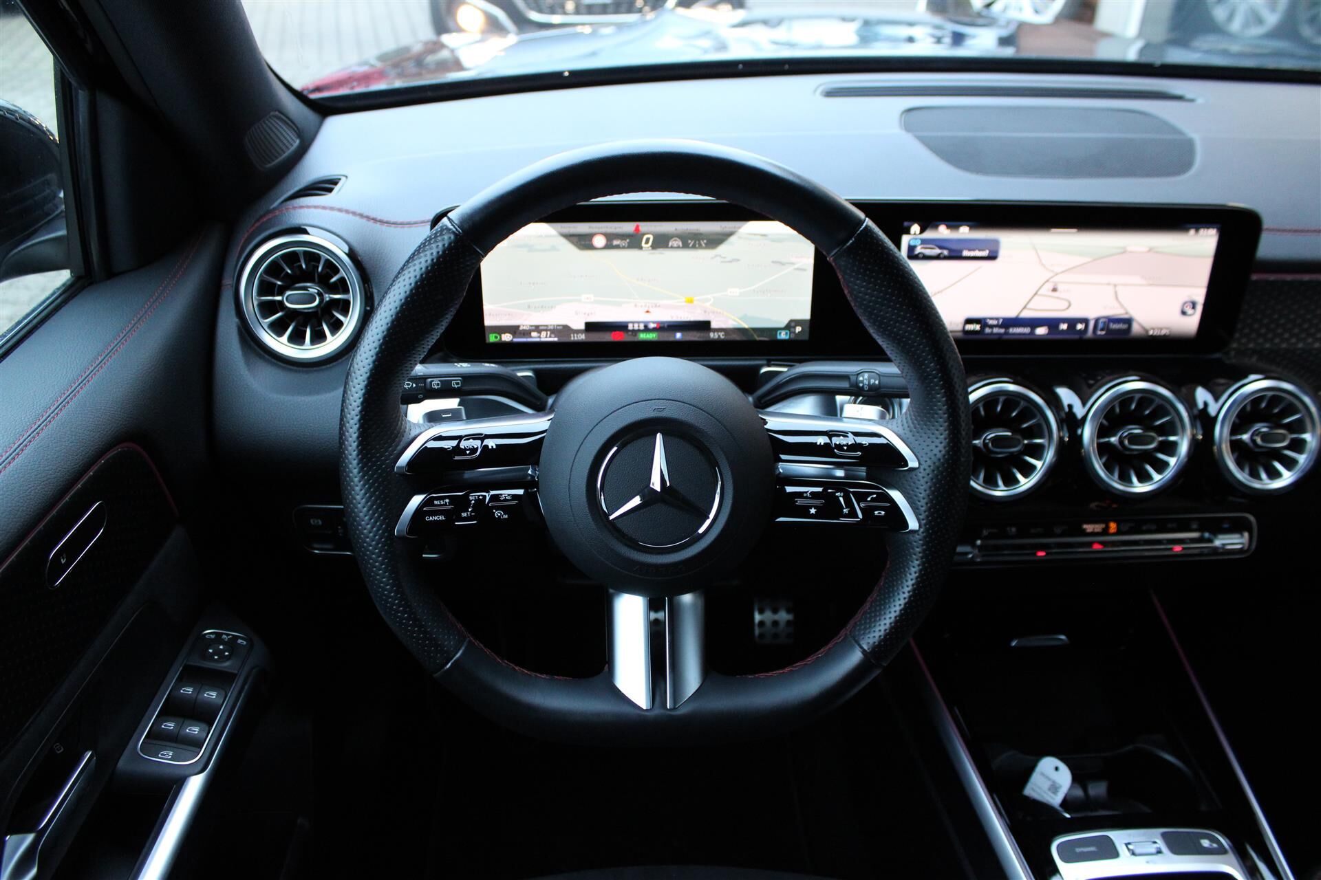 Billede af Mercedes-Benz EQB 350 EL AMG Advance 4Matic 292HK 5d Aut.