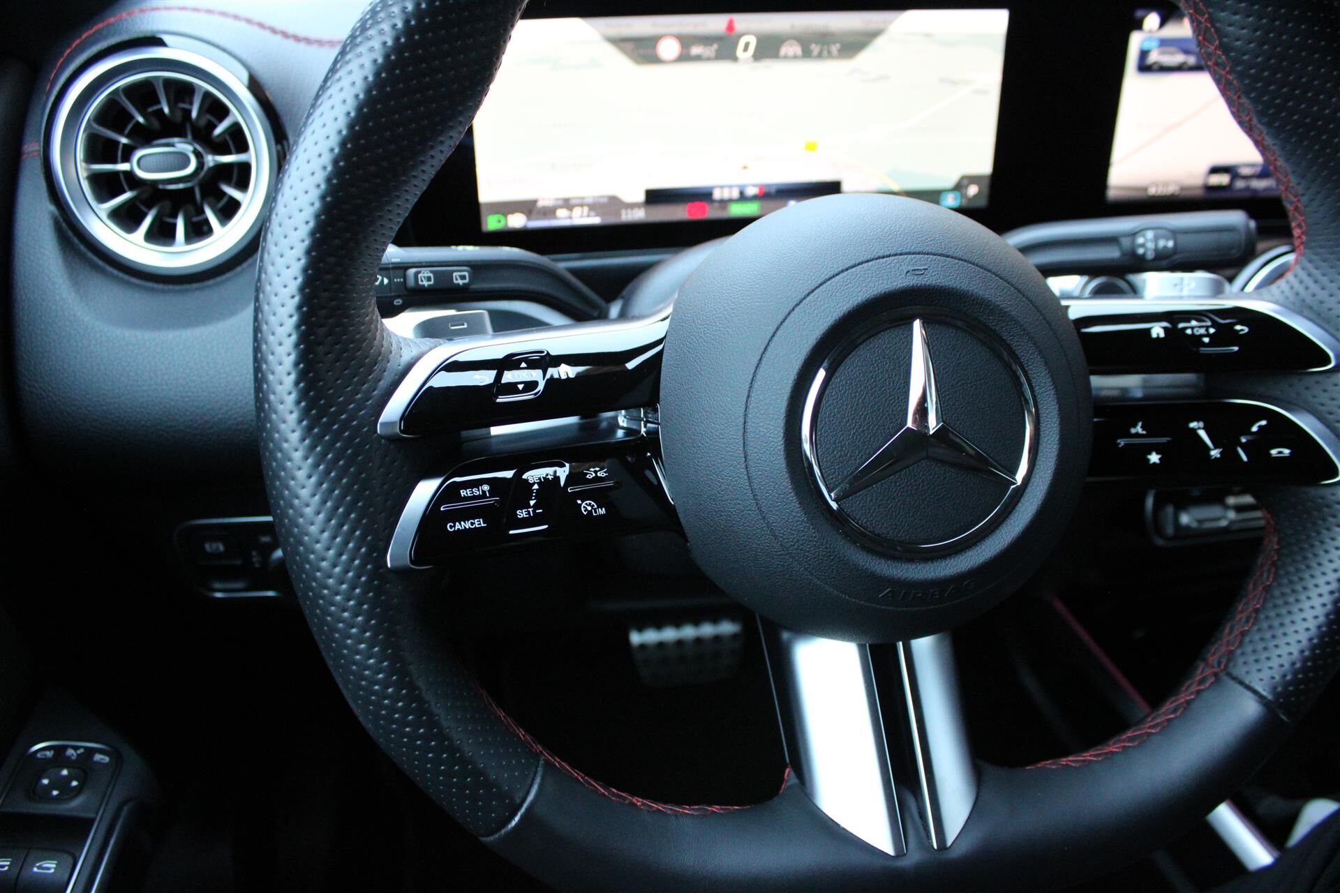 Billede af Mercedes-Benz EQB 350 EL AMG Advance 4Matic 292HK 5d Aut.