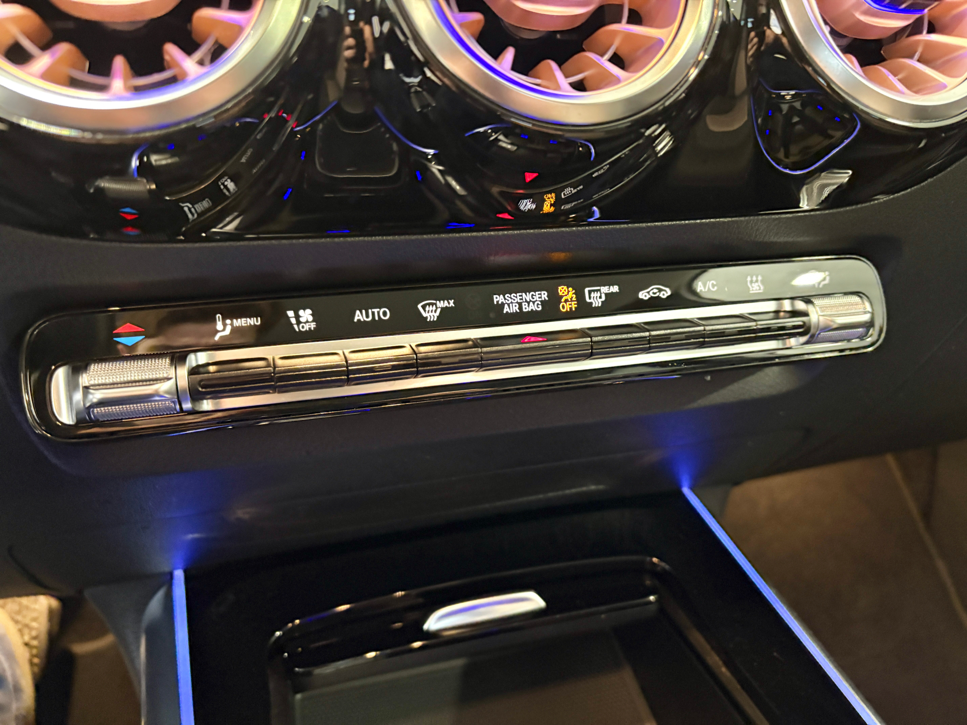 Billede af Mercedes-Benz EQA 250+ EL 190HK 5d Aut.